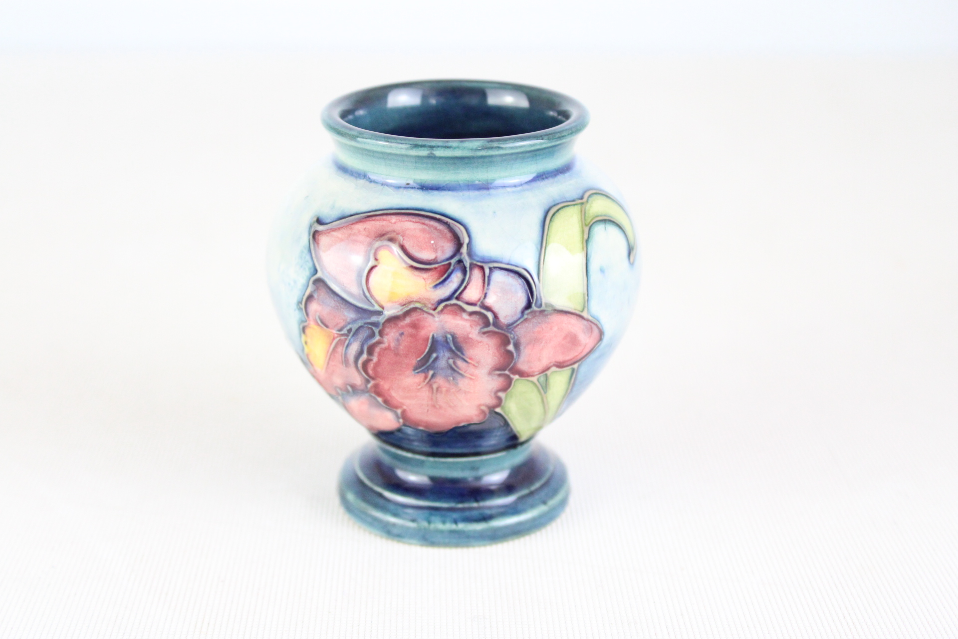 Moorcroft fotted vase 31/2 orchid pattern