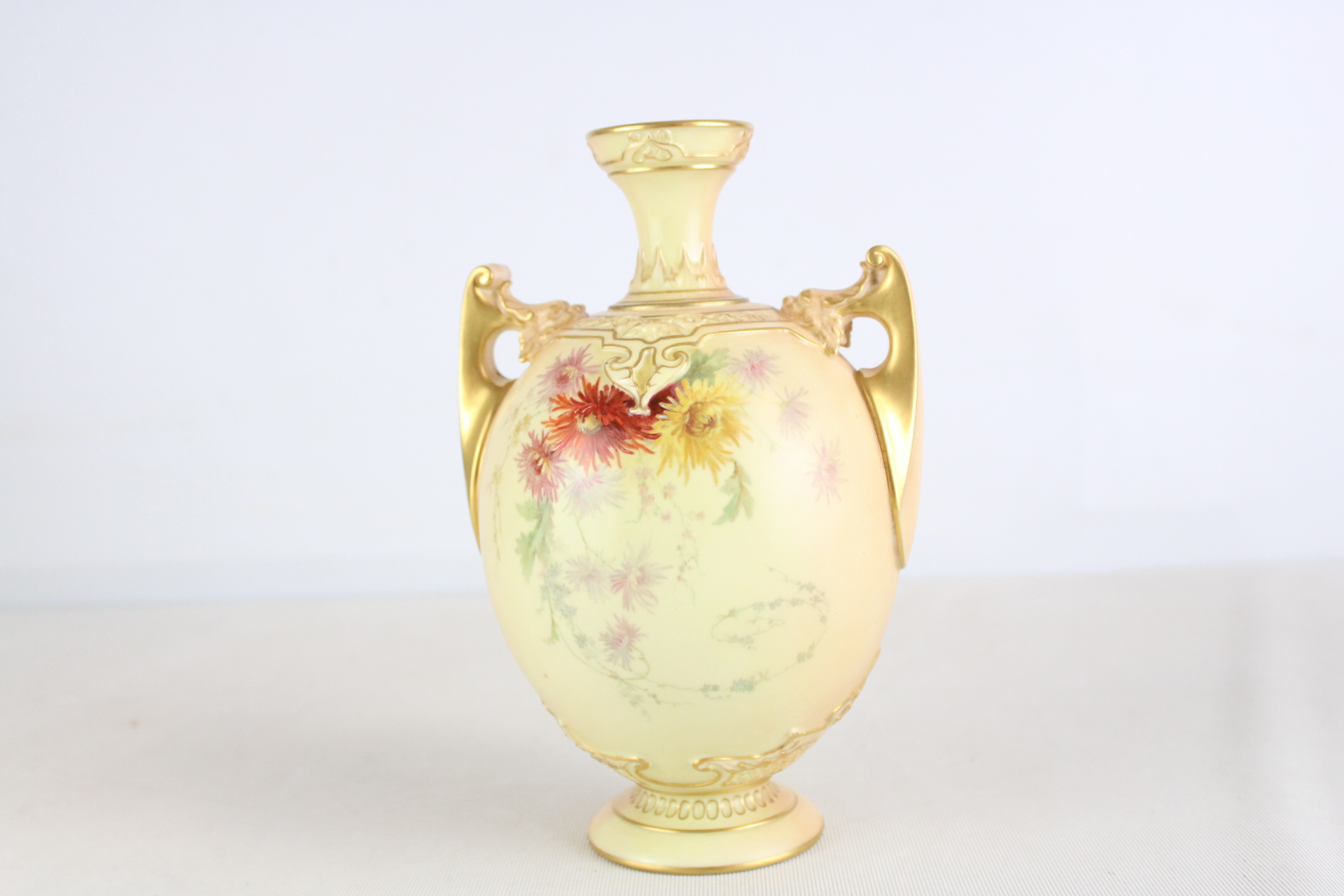 Royal Worcester Blush Ivory Hand Painted Porcelain Twin Handled Vase Shape 1684