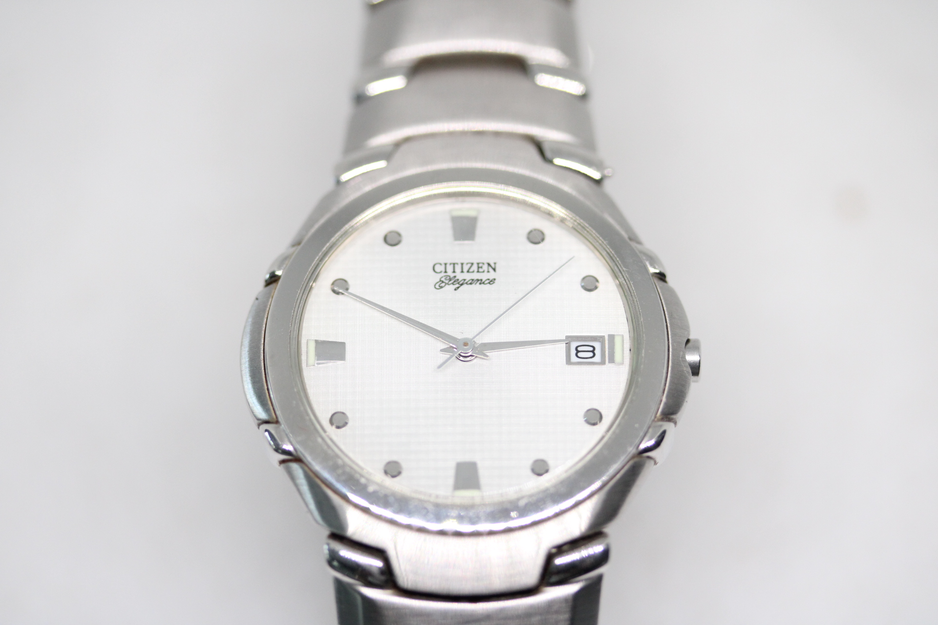 Gents Citizen Quartz Elegance Signature Watch with Brushed Stainless Steel Bracelet.