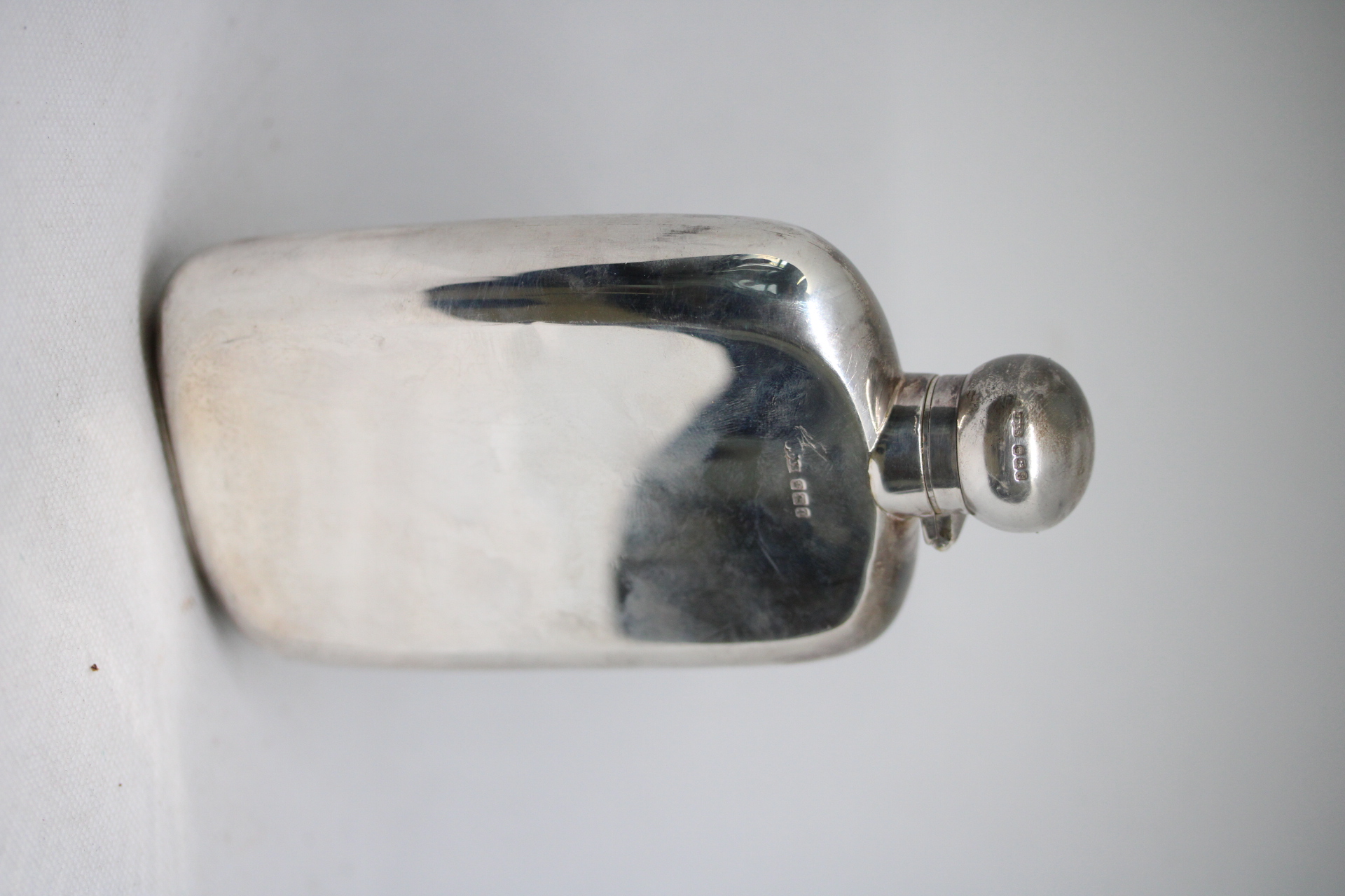 Silver flask date letter F Sheffield hallmark Weight 152g