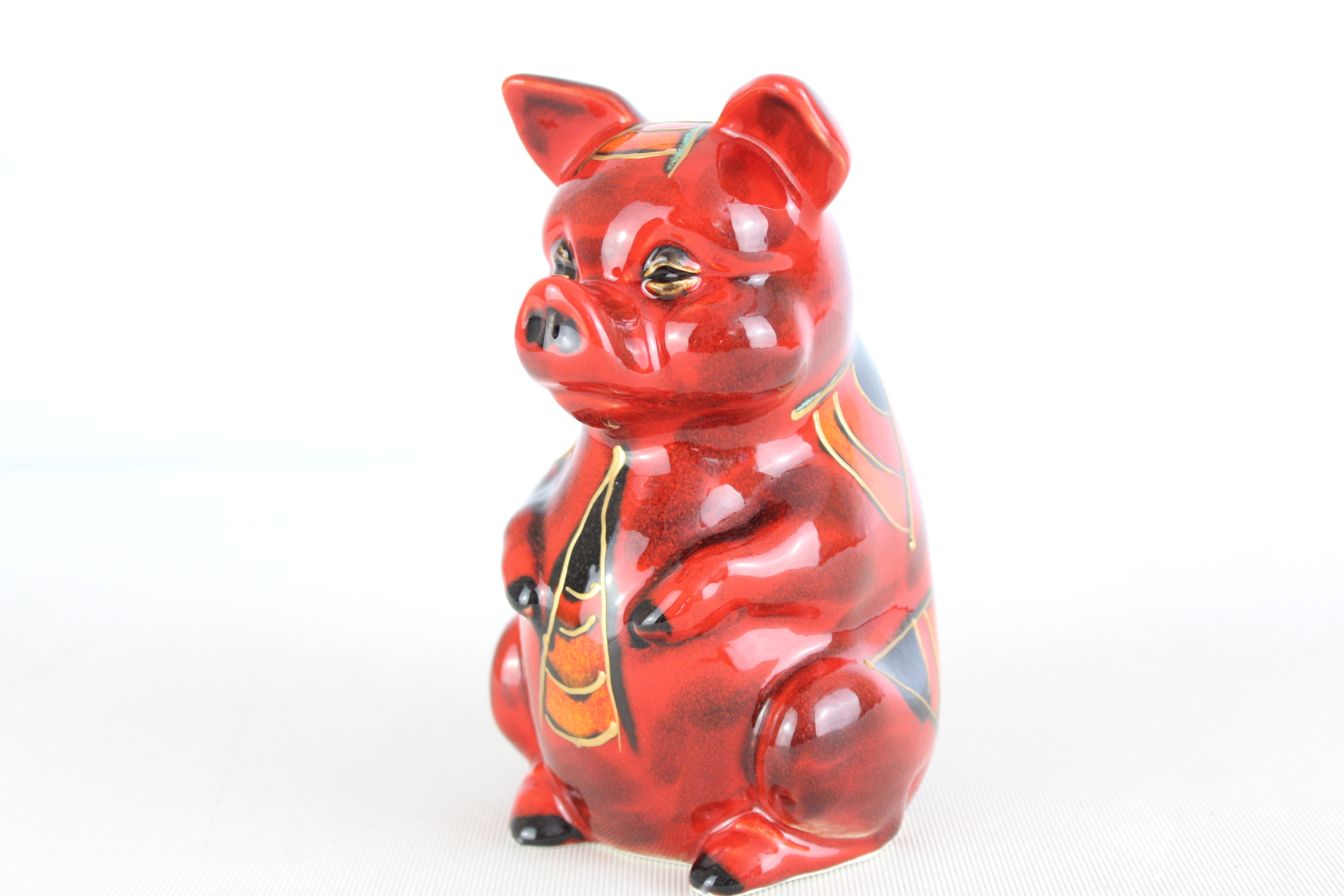 Anita Harris pig signed in gold
