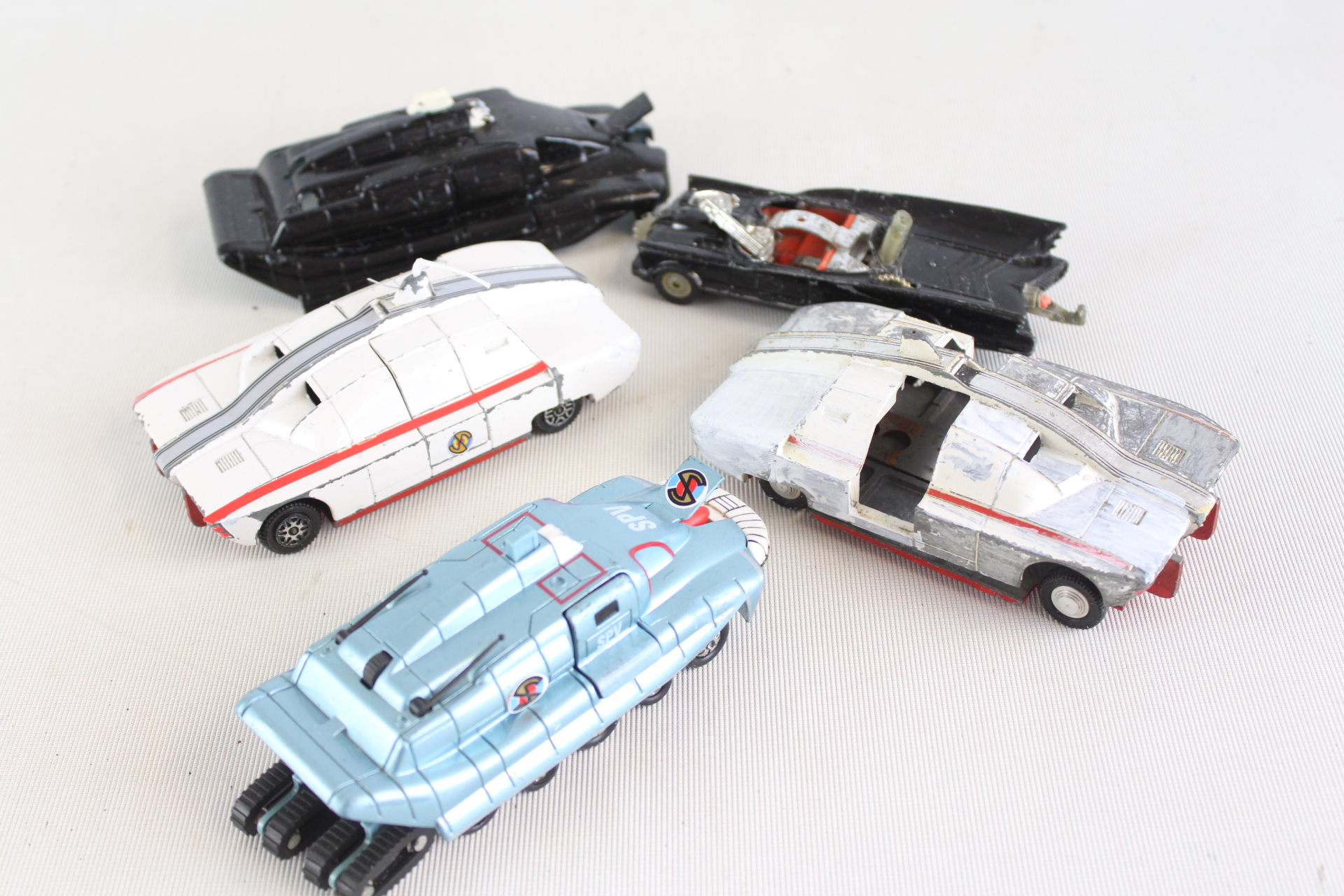 A Collection of Vintage Dinky Toys and Corgi Toys Die-Cast Vehicles