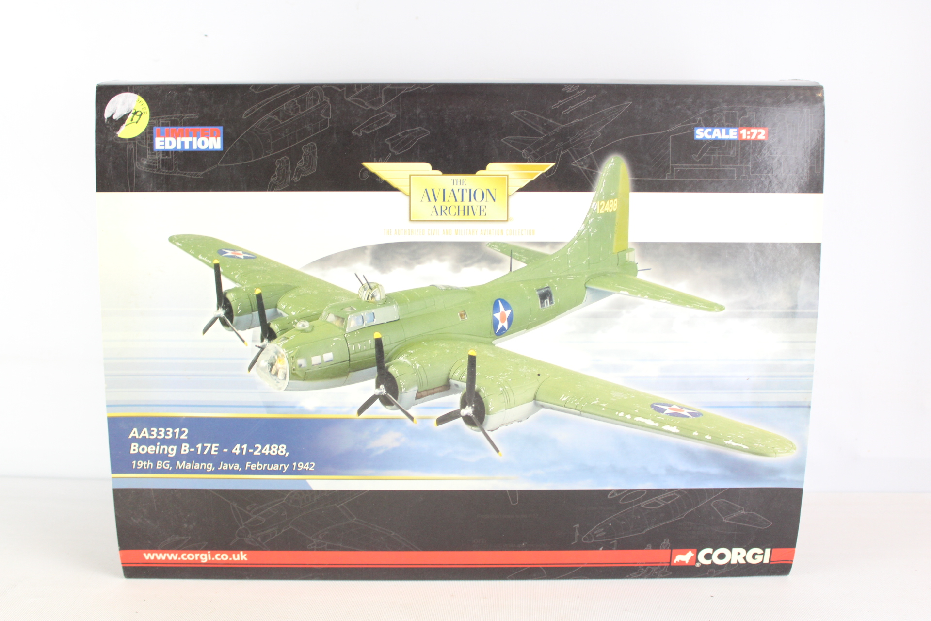 Corgi Aviation Archive AA33312 Boeing B-17E Flying Fortress 1:72 Scale Die-Cast Model
