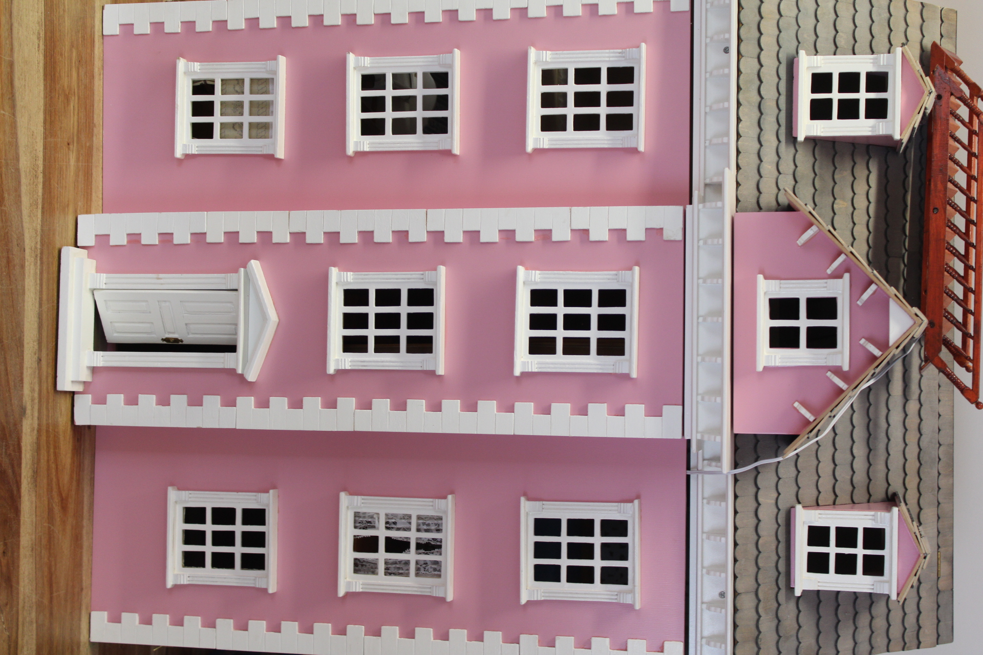 Melissa and Doug Heirloom Victorian Wooden Dollhouse with Furniture