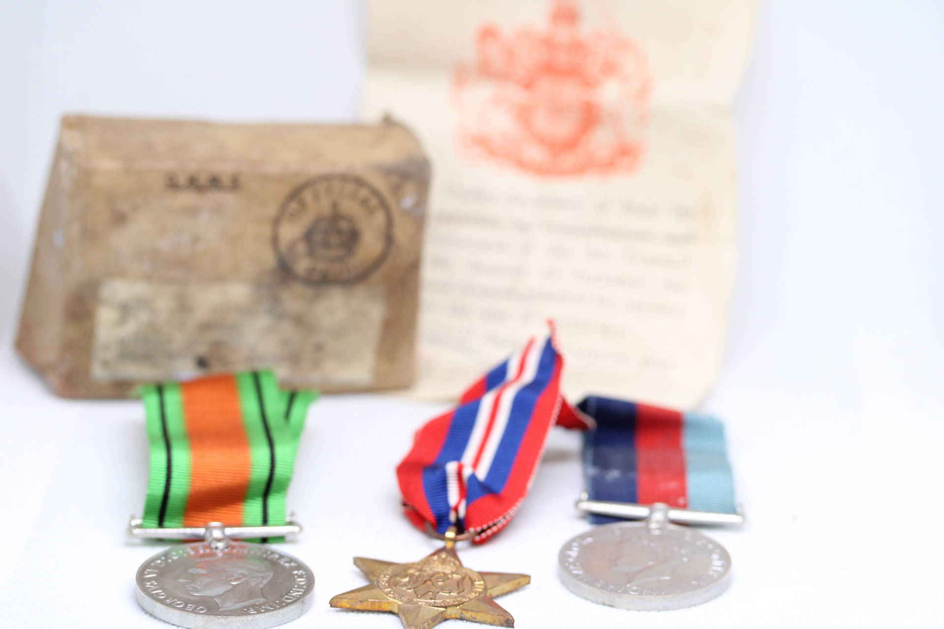 Group of WWII medals -1939-45 medal, defense medal & 1939-45 star