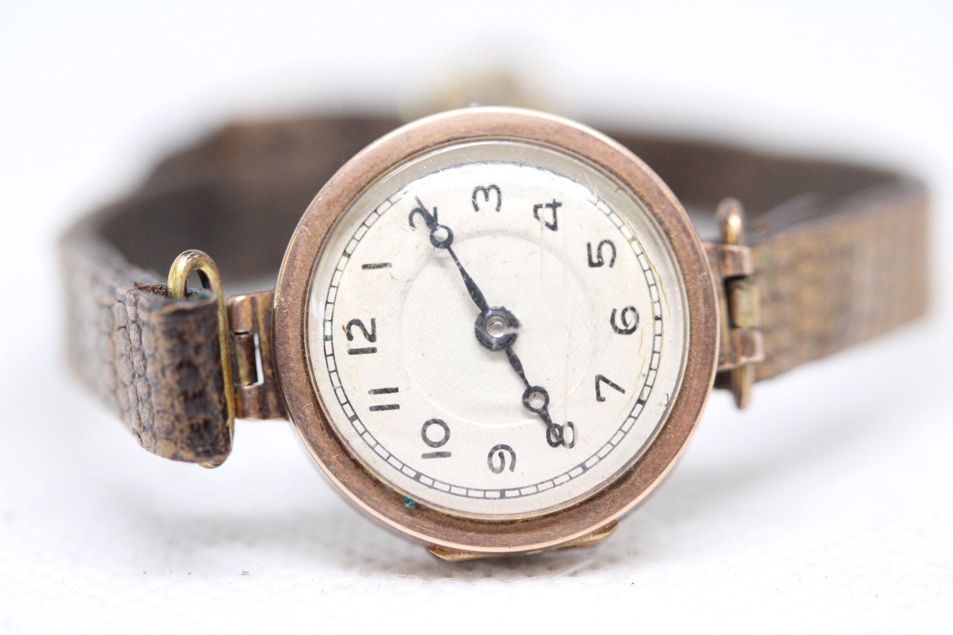 9ct Gold cased vintage wristwatch A.F