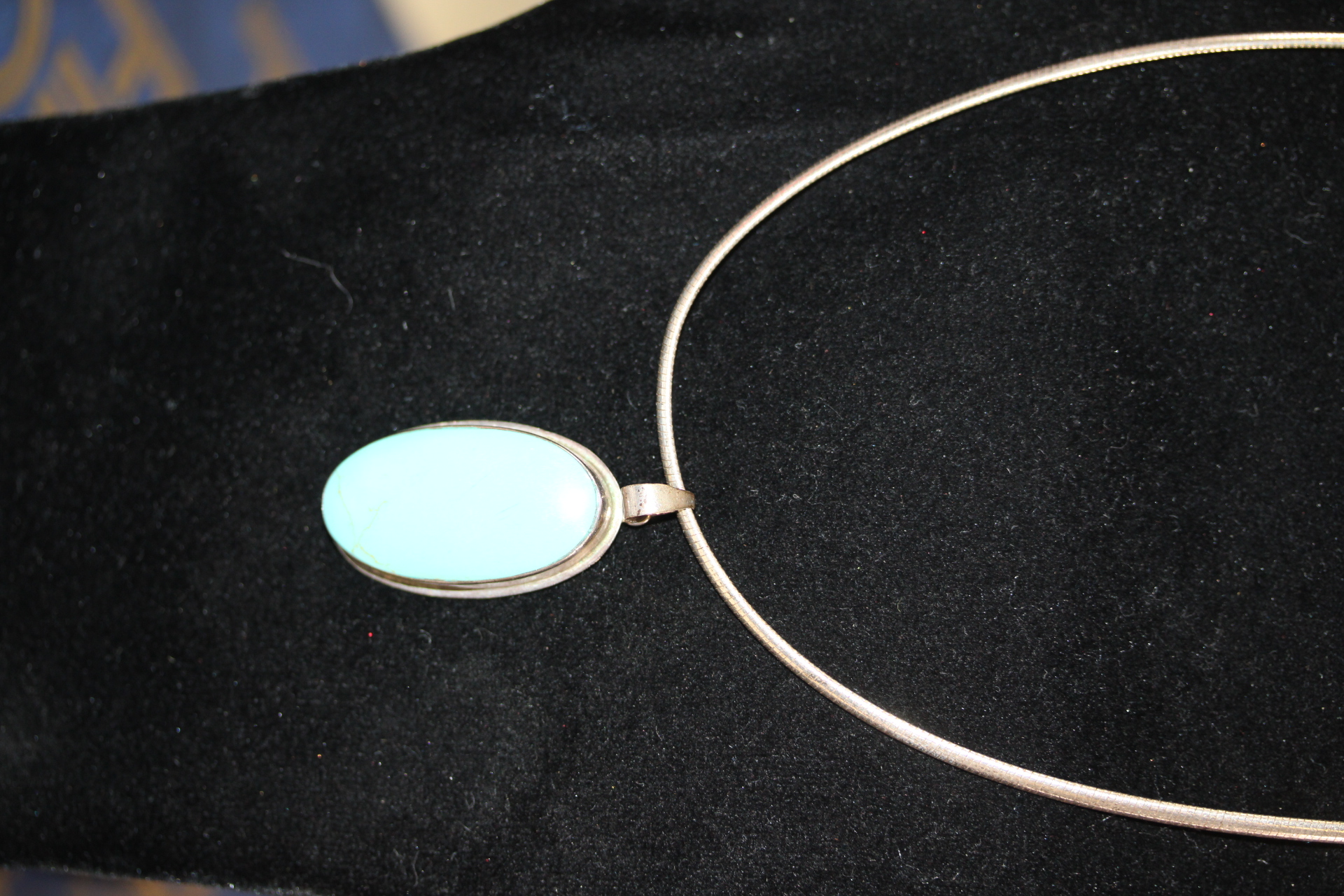 925 Silver chain & turquoise pendant