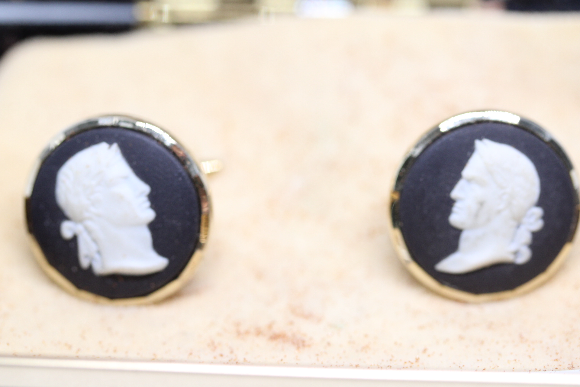 Wedgewood Yellow Metal Cufflinks with Julius Ceaser and Vespasian.
