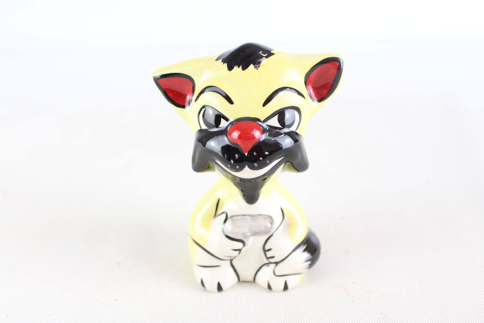 Lorna Bailey cat make my day