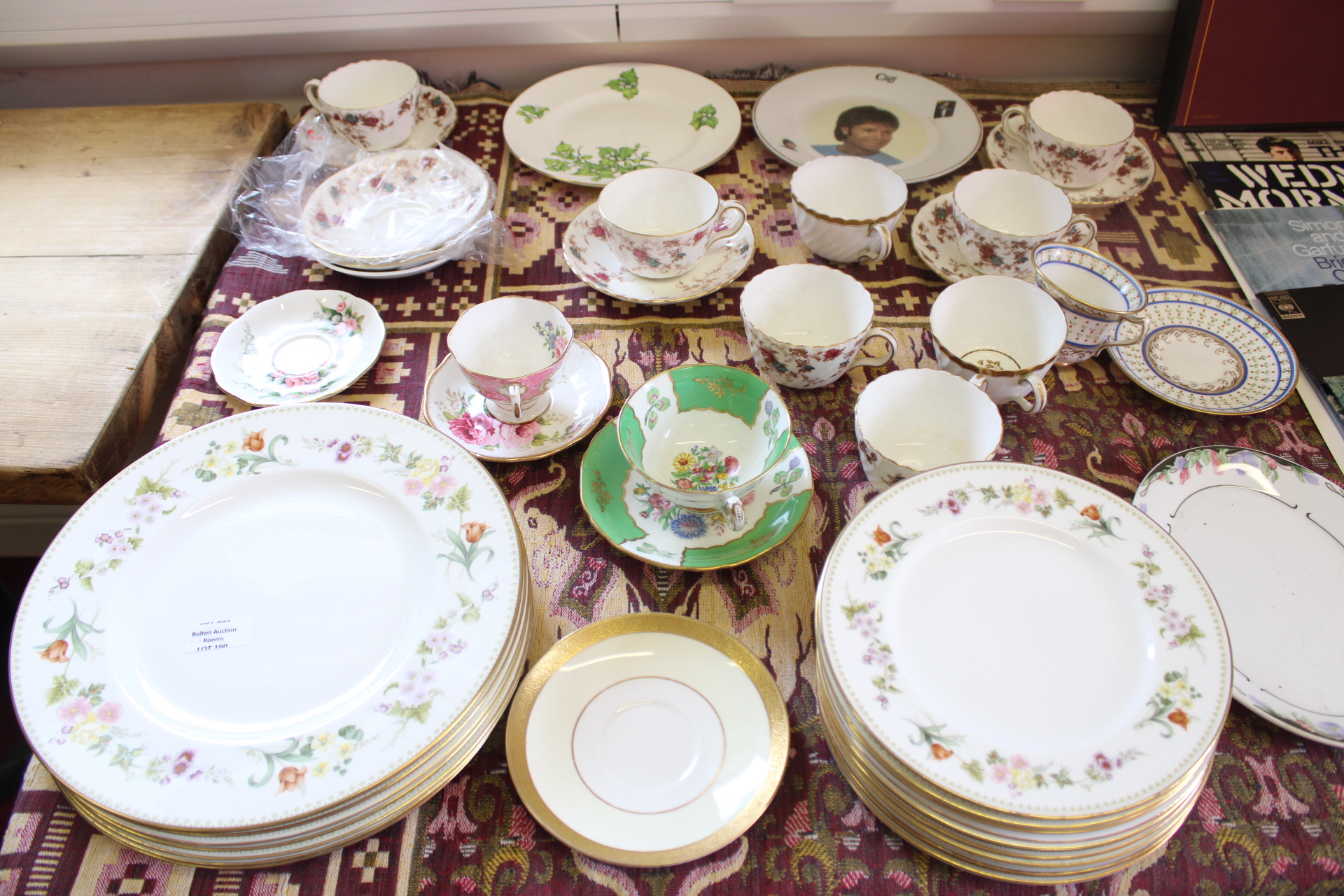 A Collection of Wedgwood Mirabelle Bone China Tableware and Assorted Decorative Ceramics
