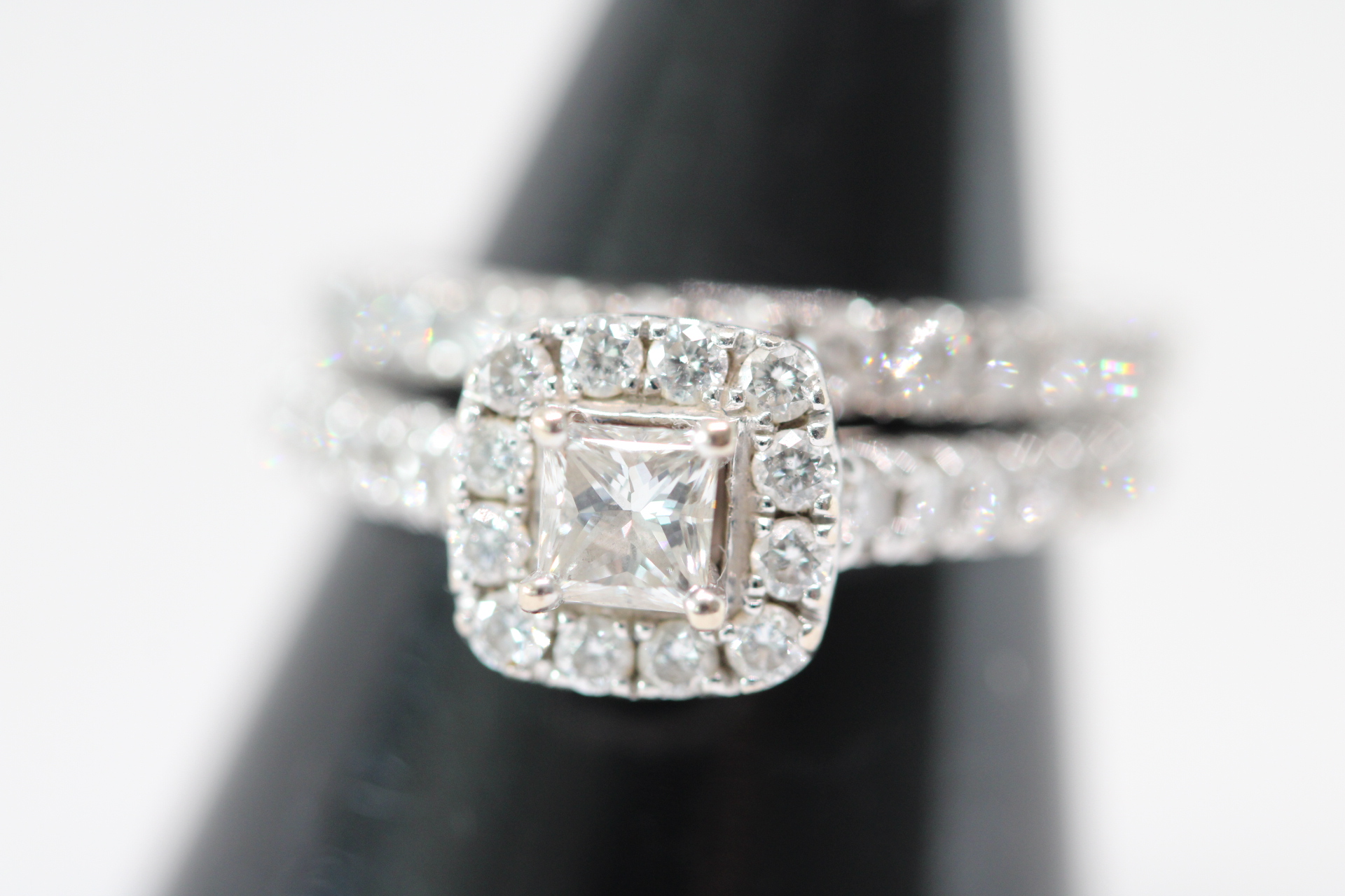 14 Karat and 18 Karat White Gold and Diamond Bridal Set Total Weight 5.8g Size J