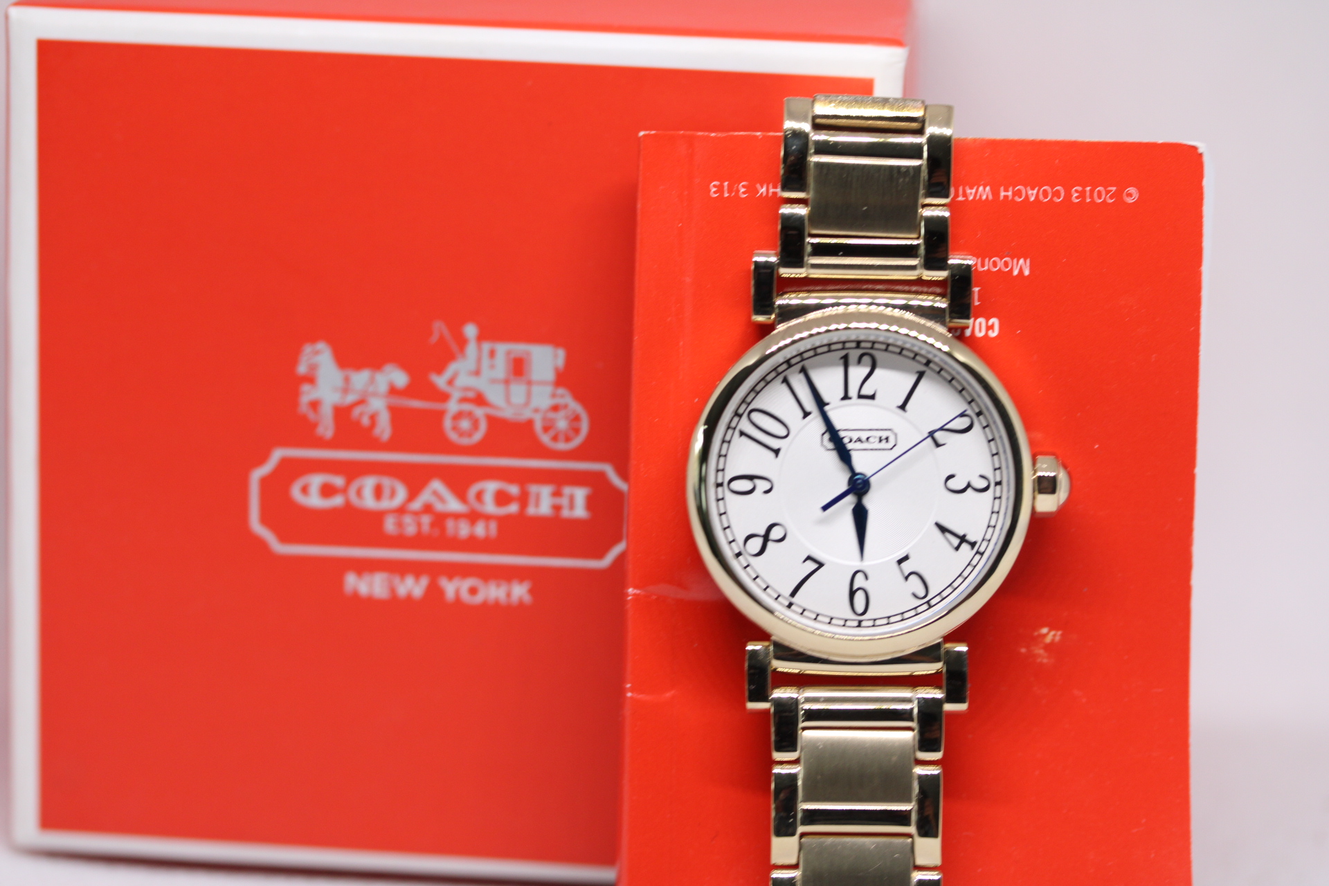 Coach New York Ladies Quartz Watch on Gold Plated Strap in Box with Booklet and extra Link