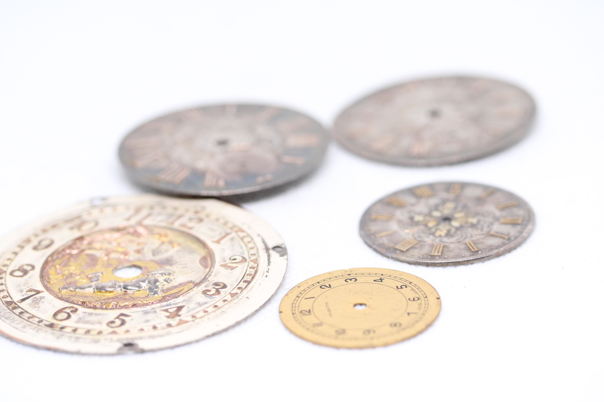 Five Metal Dials.