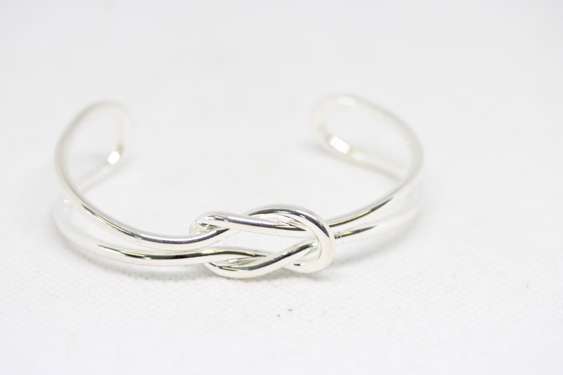 Silver bangle Weight 20g