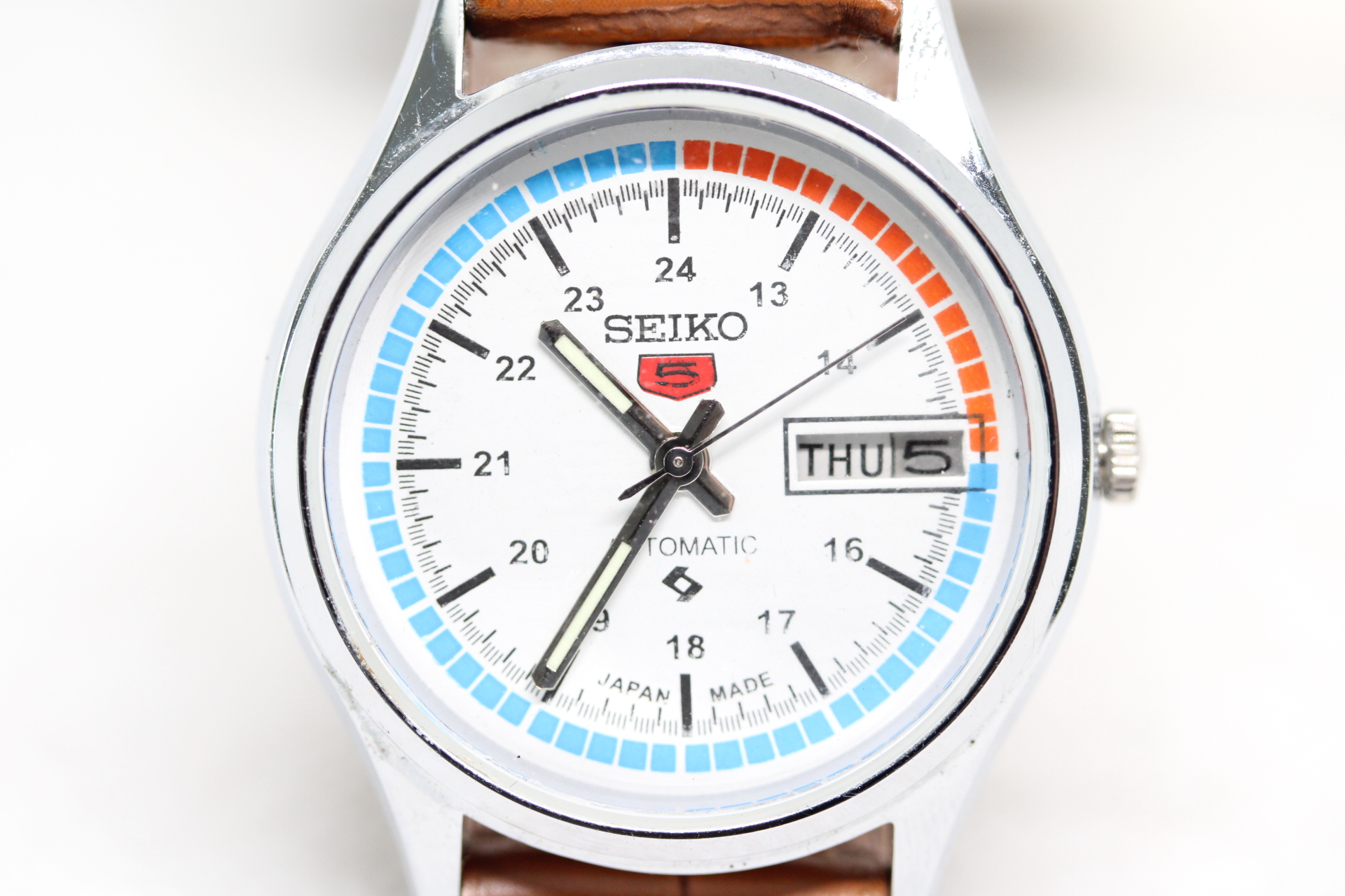 Vintage seiko 5 automatic