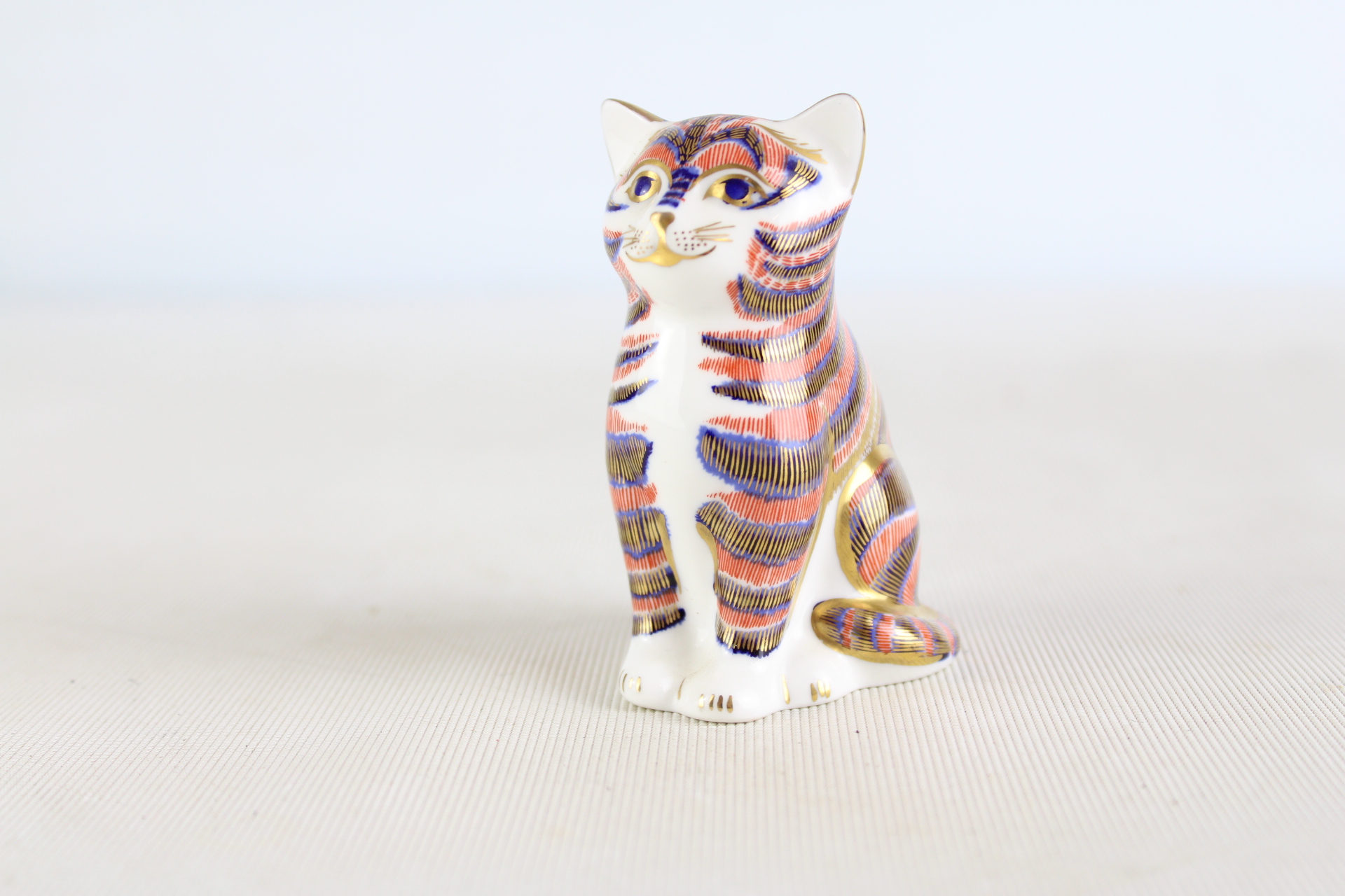 Royal crown derby sitting kitten firsts