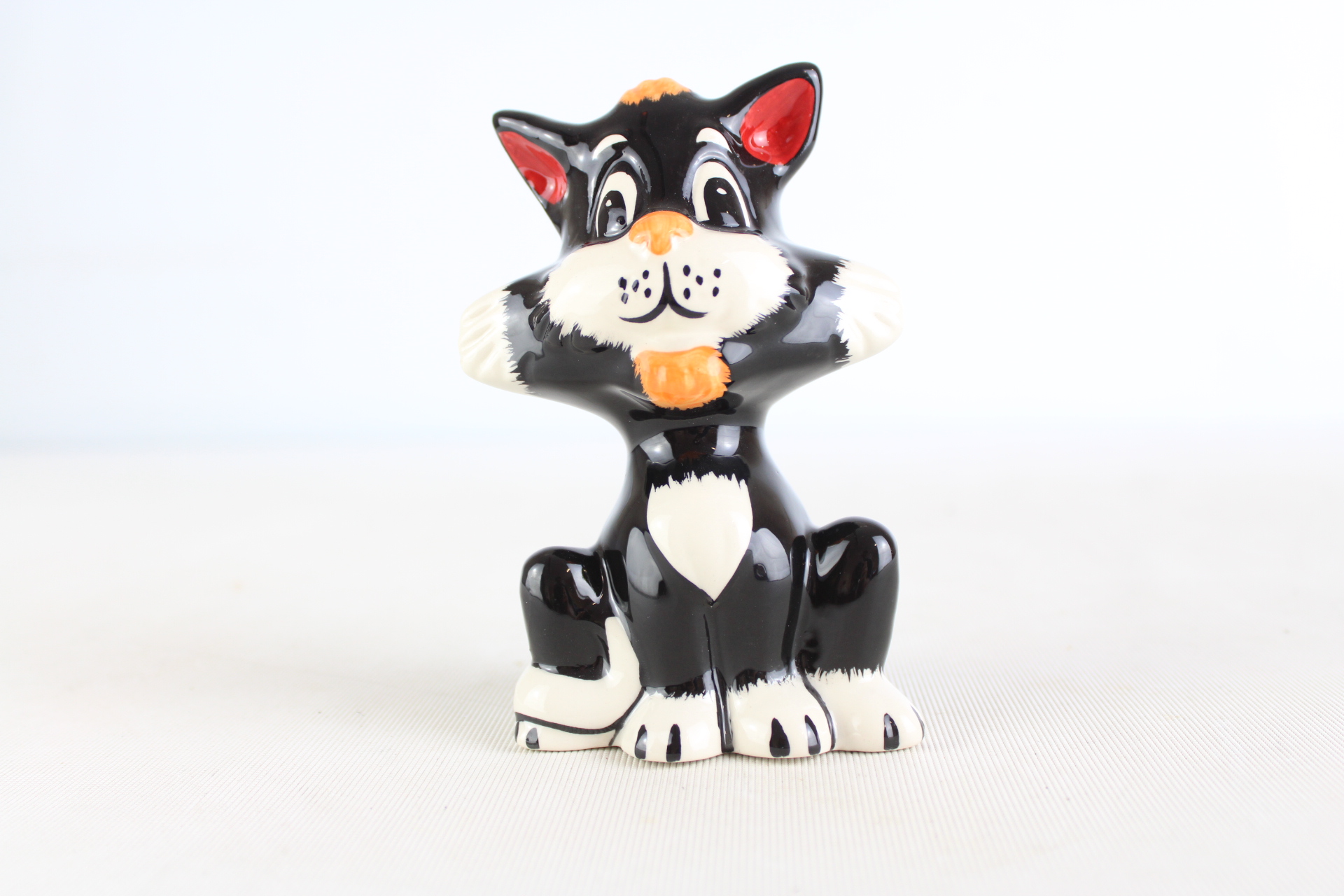 Lorna Bailey cat Inky
