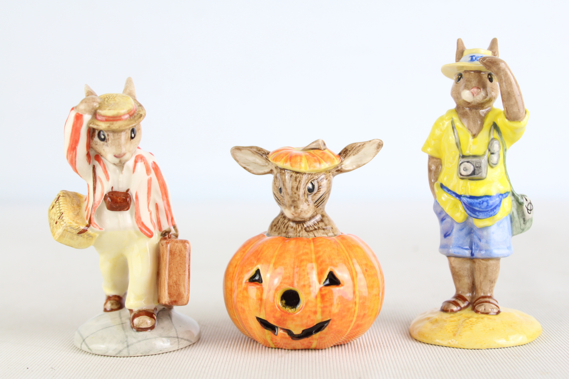 3 Boxed Bunnykins Tourist, Halloween & father