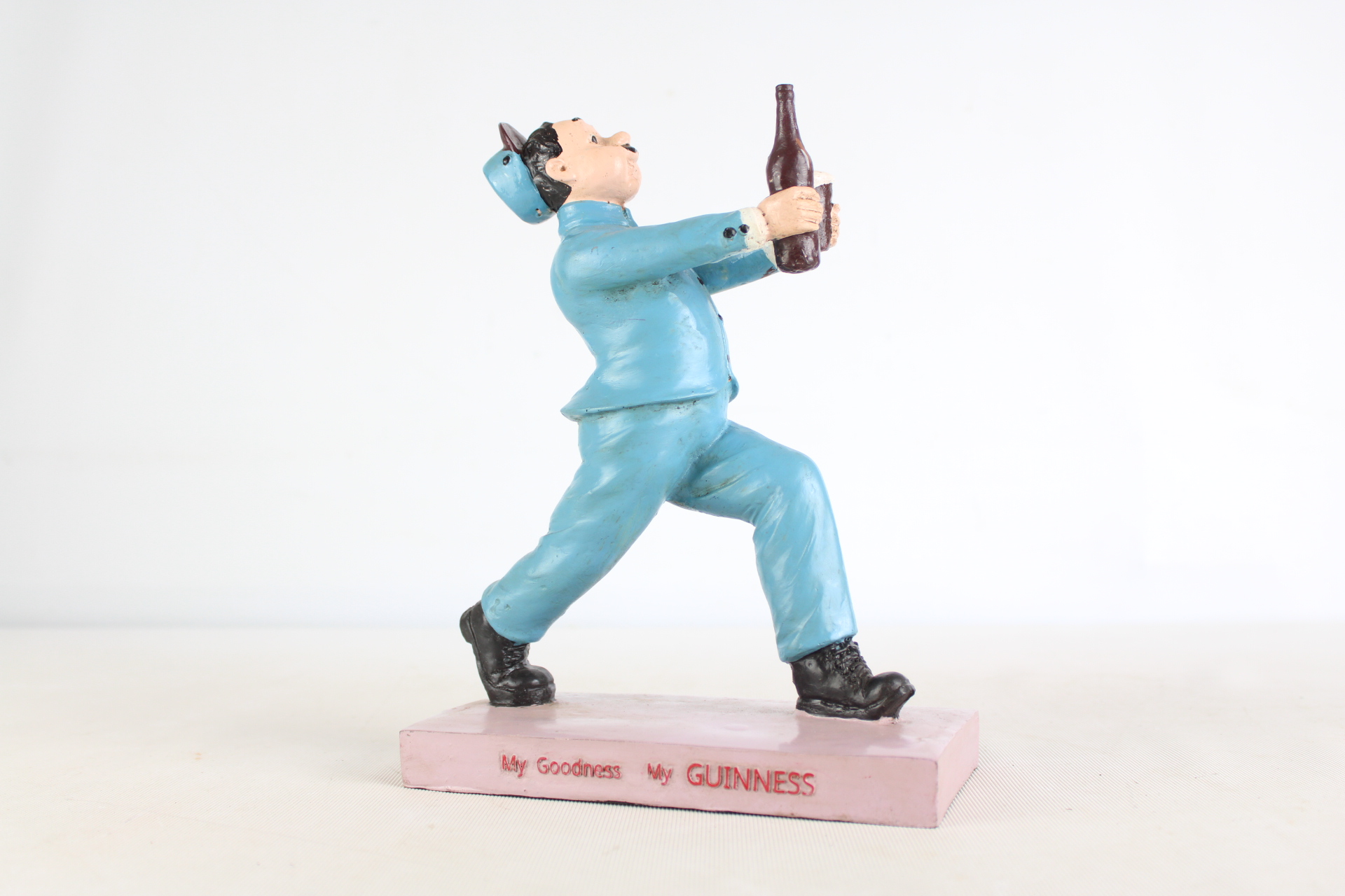 Guinness zoo keeper figure