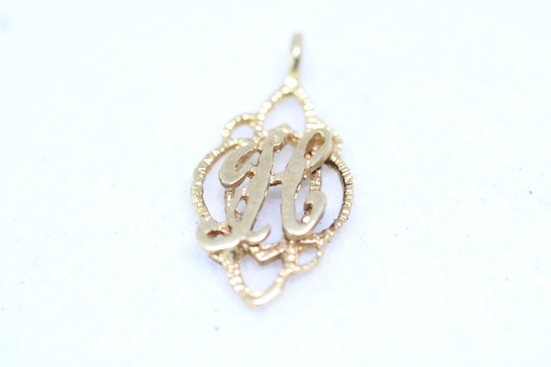 9ct Gold pendant 1.1g