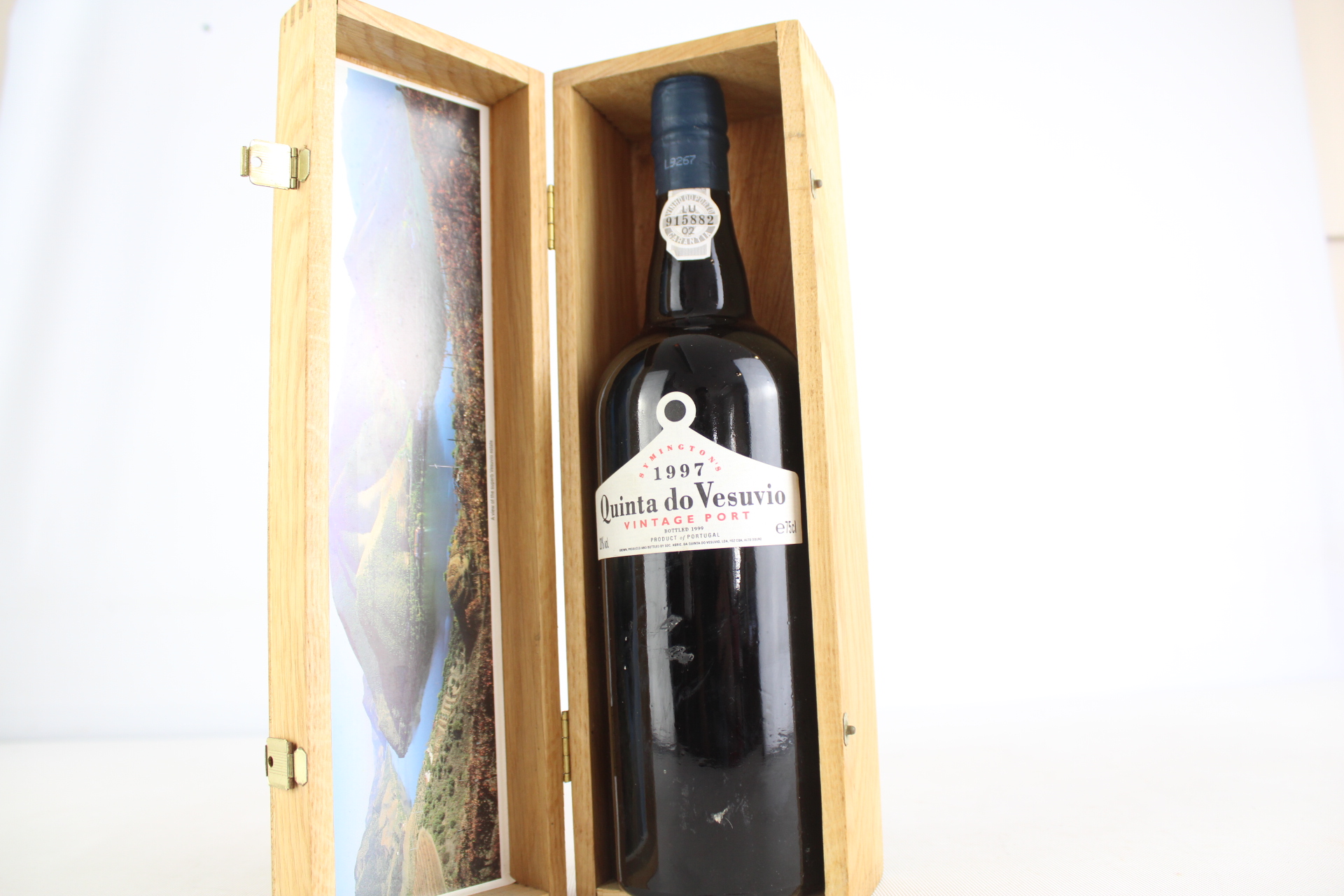 Quinta do Vesuvio 1997 Vintage Port 75cl in Original Wooden Case
