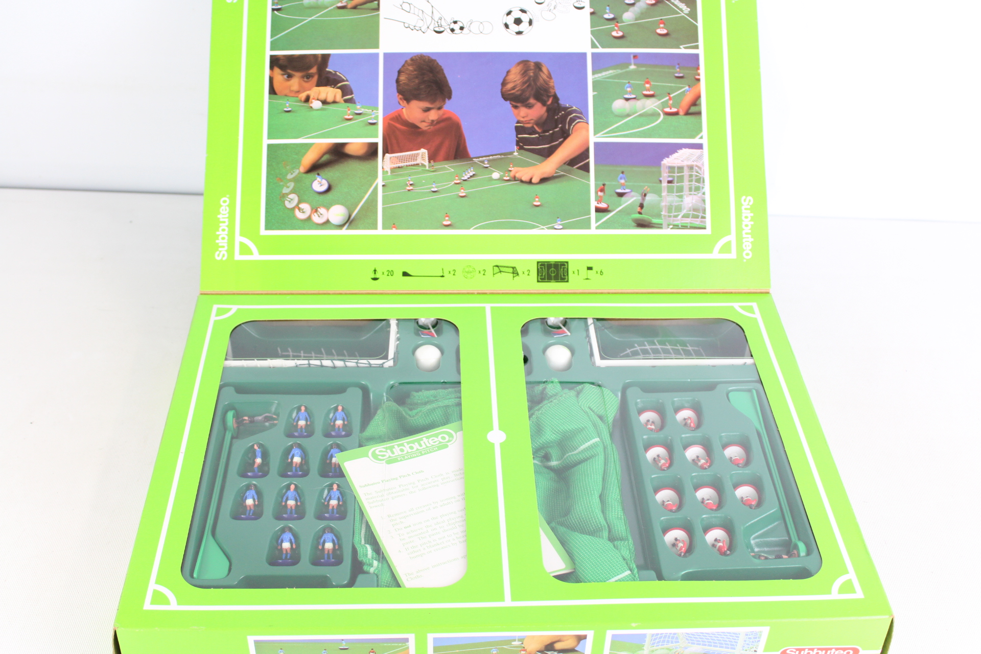 Unopened Subbuteo Table Soccer Club Edition Set 60140