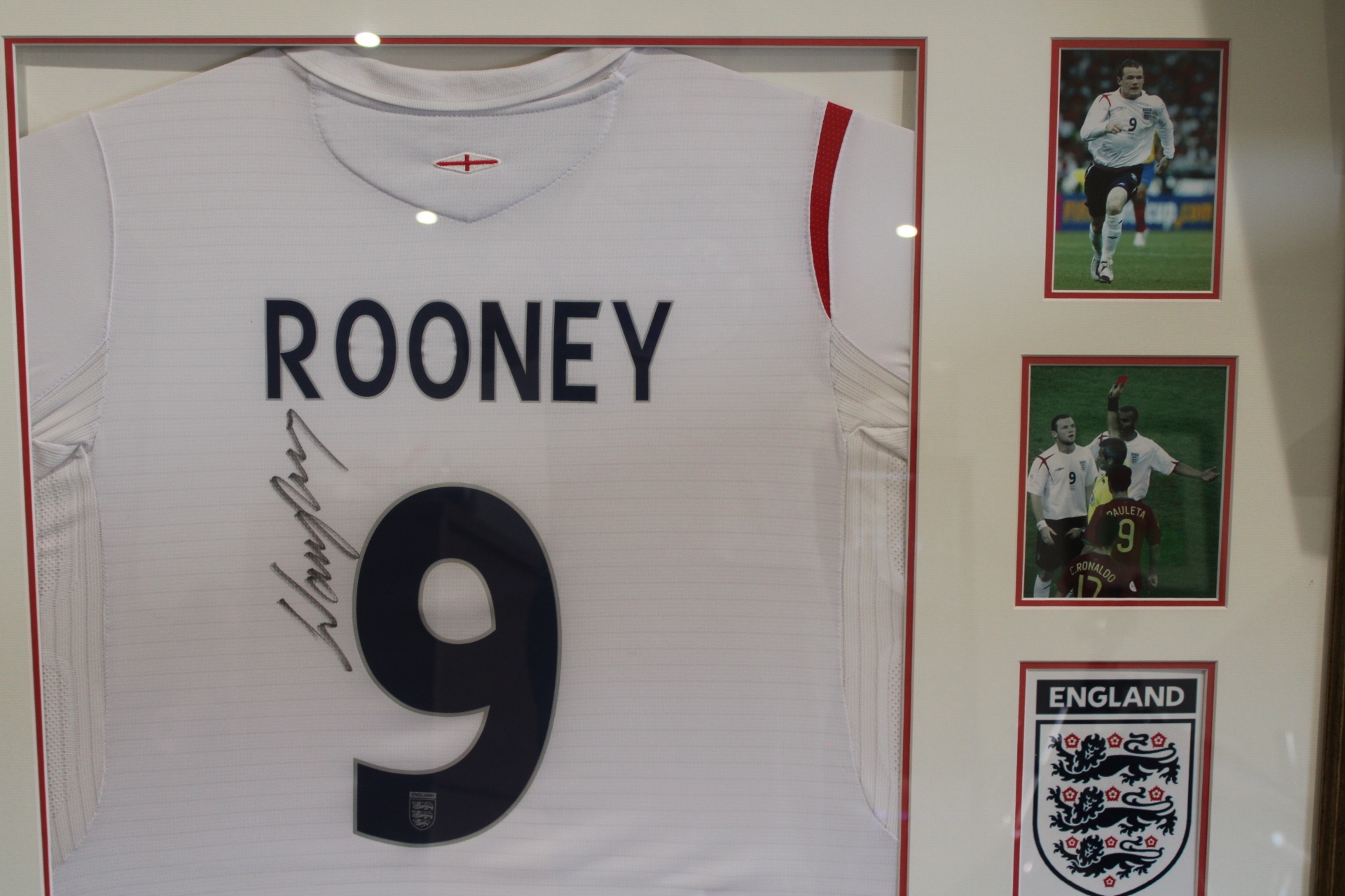 Wayne Rooney Signed England National Team Jersey Framed Display