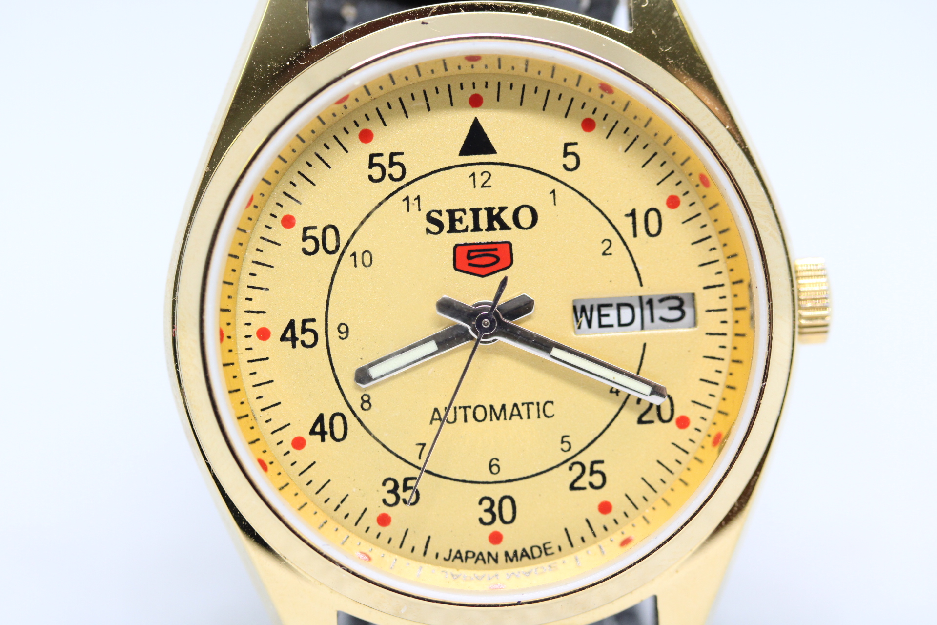 Gents Seiko Five 6309-8800 Automatic Watch with Day & Date. This Watch appears to have been modified with new dial and hands. Movement confirmed as Seiko 6309.