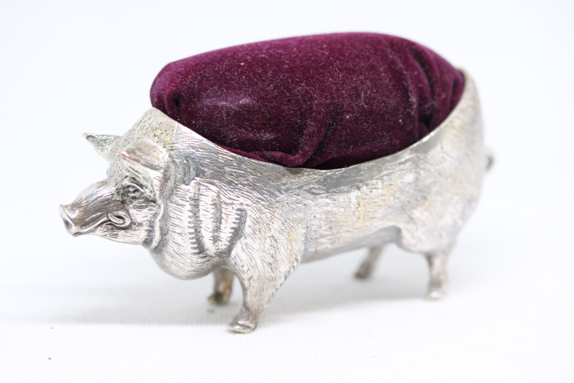 Large vintage continental pig pin cushion - 800 grade silver Length 11 cm