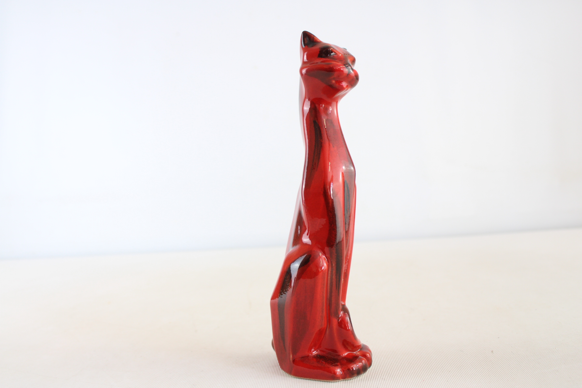 Anita Harris deco cat signed in gold