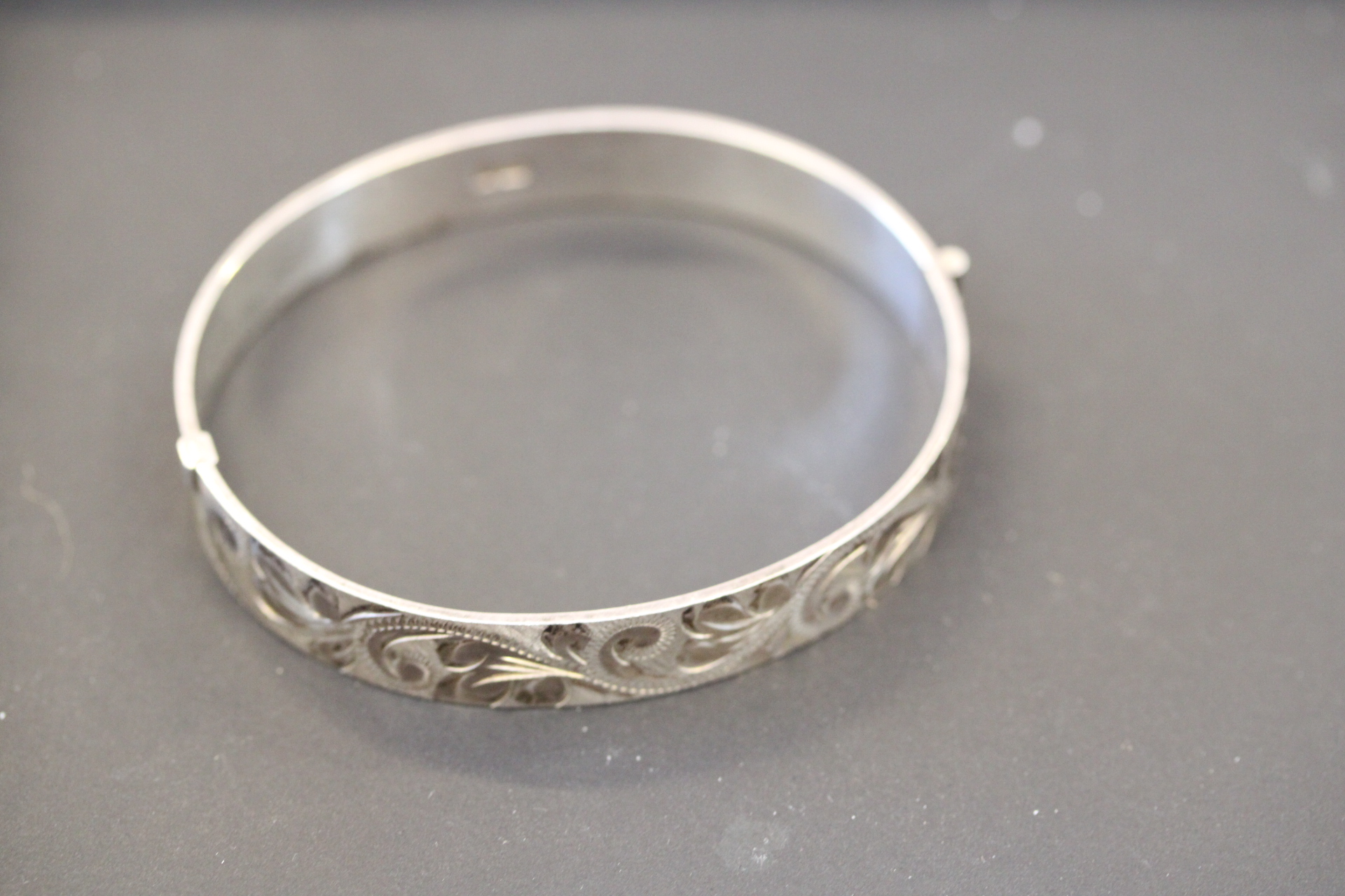 Silver bangle Birmingham 50g