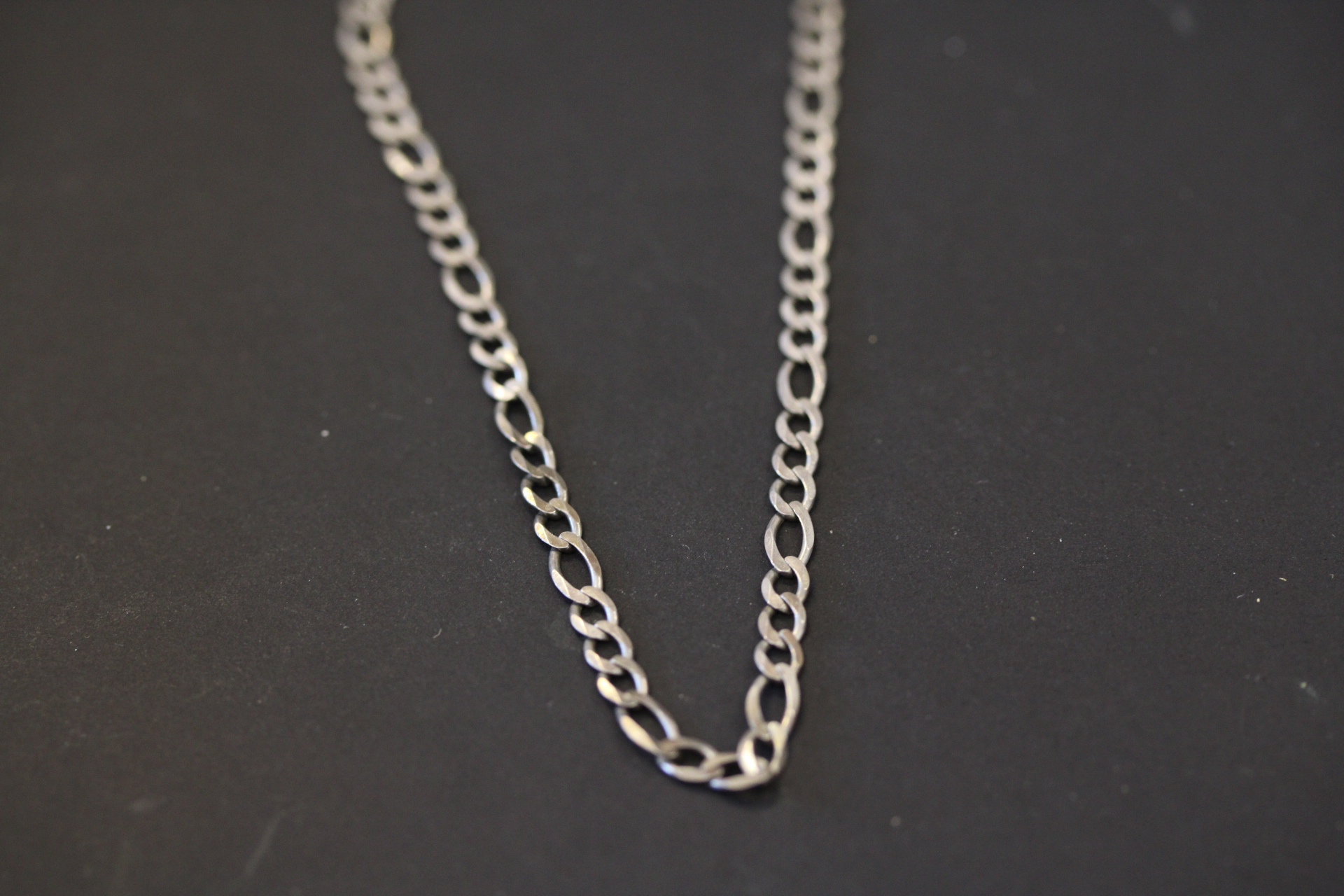18'' Silver flatlink neck chain