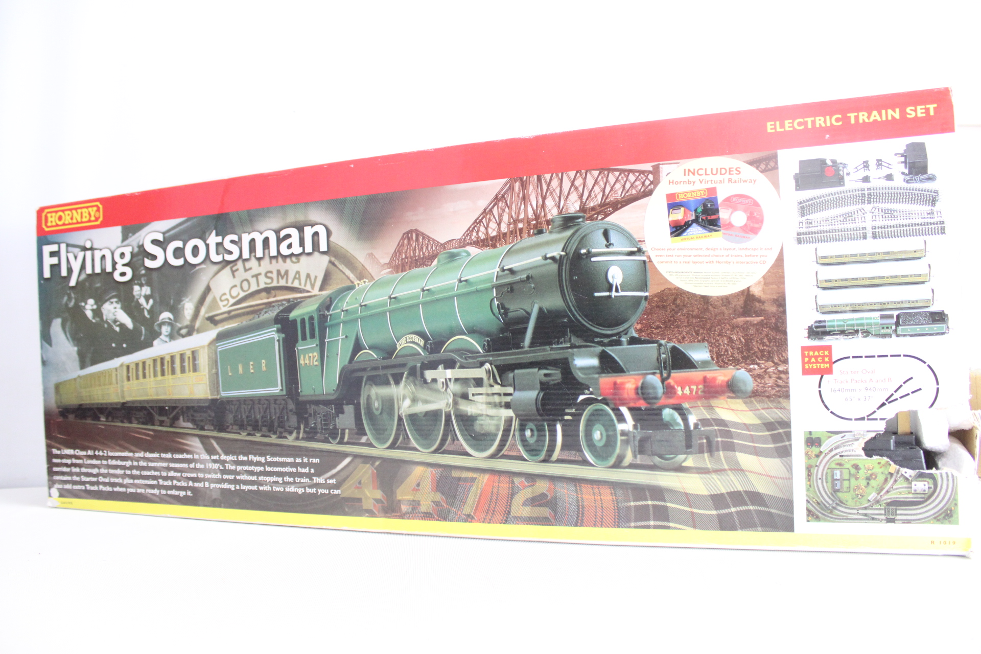 Hornby R1019 OO Gauge Flying Scotsman Electric Train Set