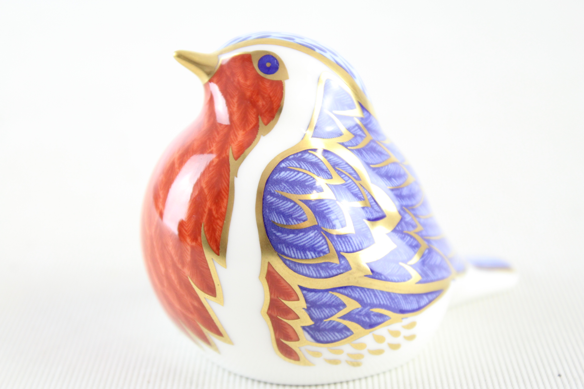 Royal Crown Derby Imari Robin Porcelain Paperweight  with gold stopper