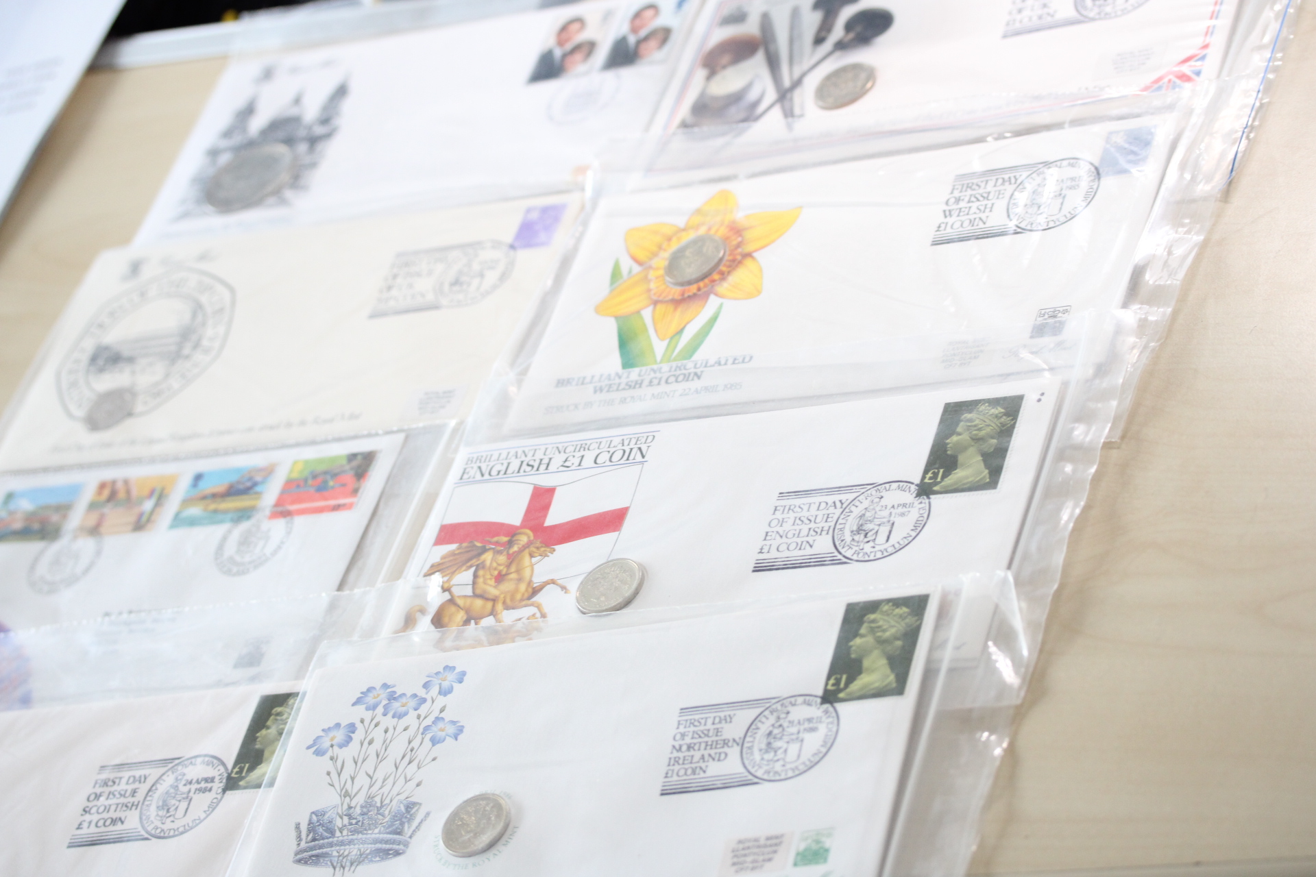 Collection of Royal Mint coin & stamp covers