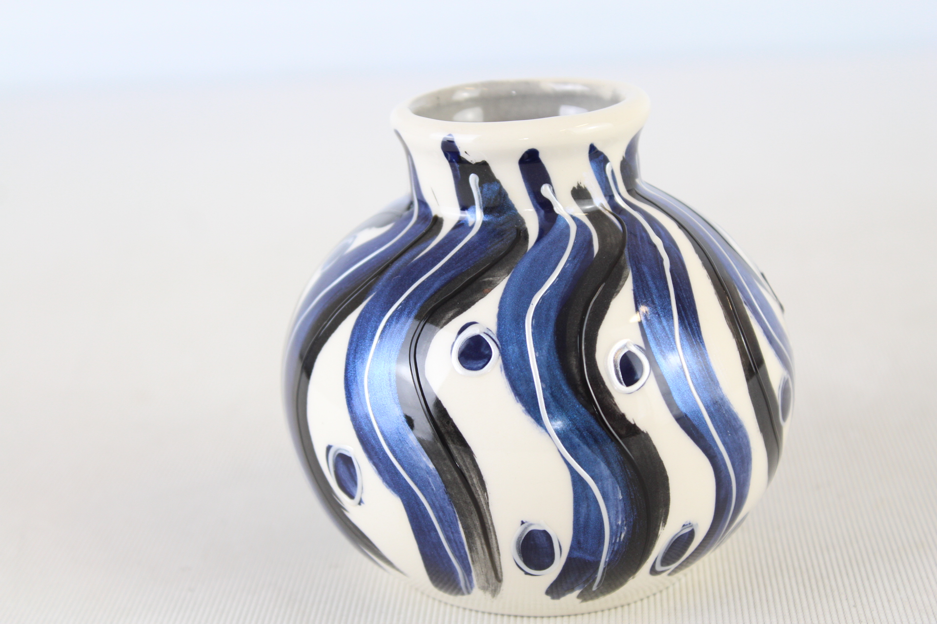 Anita Harris black & Blue fish vase signed in gold