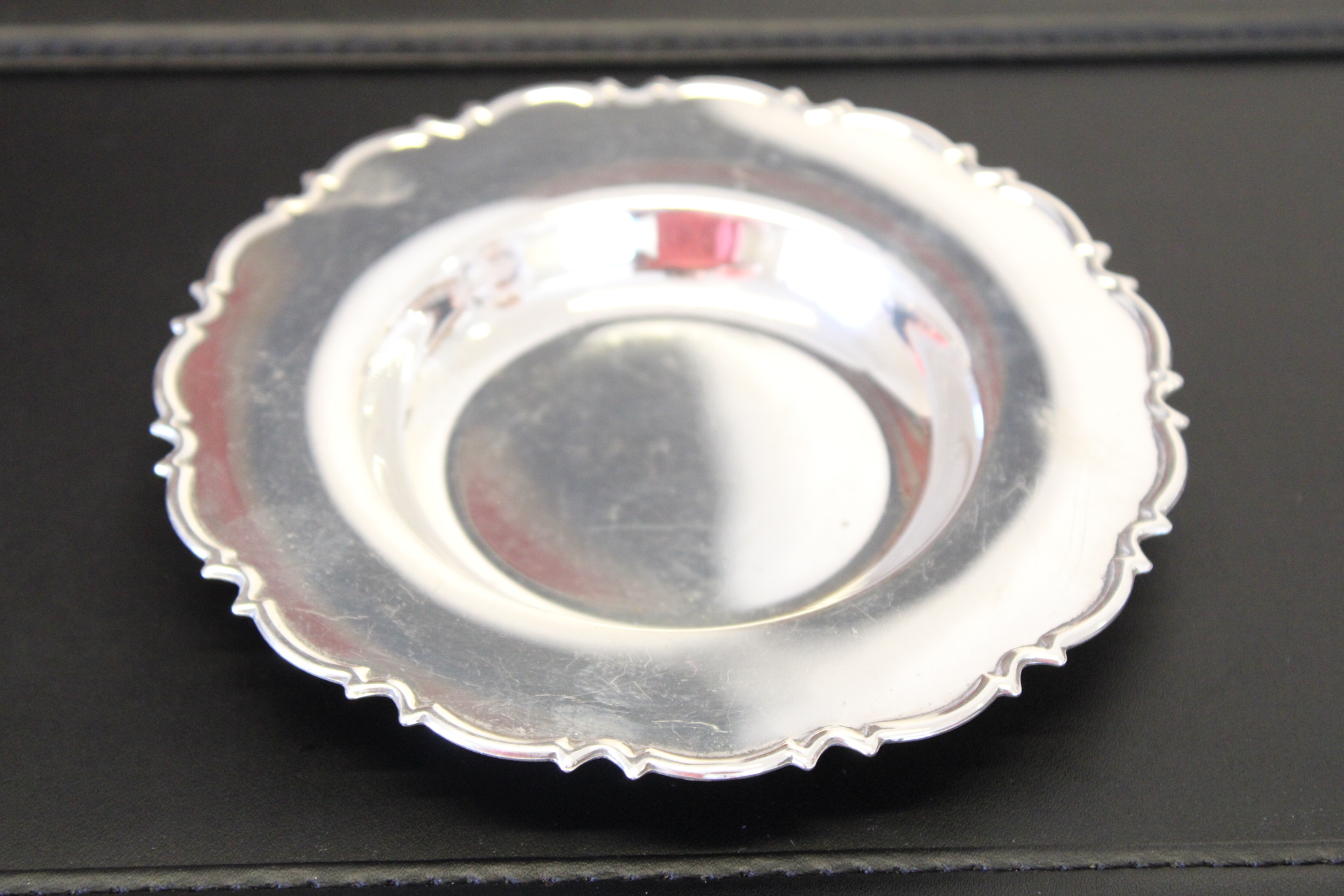 Silver round plate Sheffield 85g