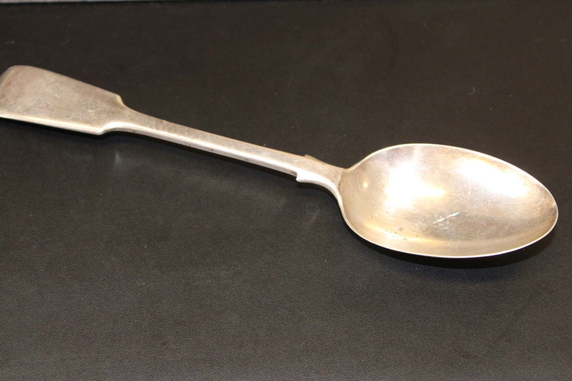 Silver spoon London 57g 1910