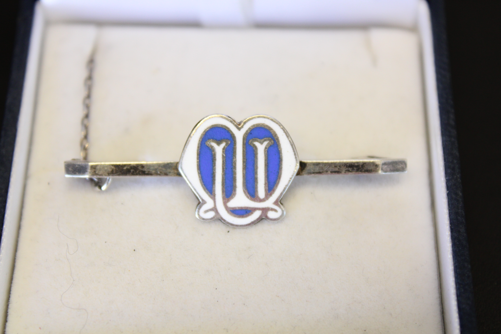 Boxed Mothers union silver brooch