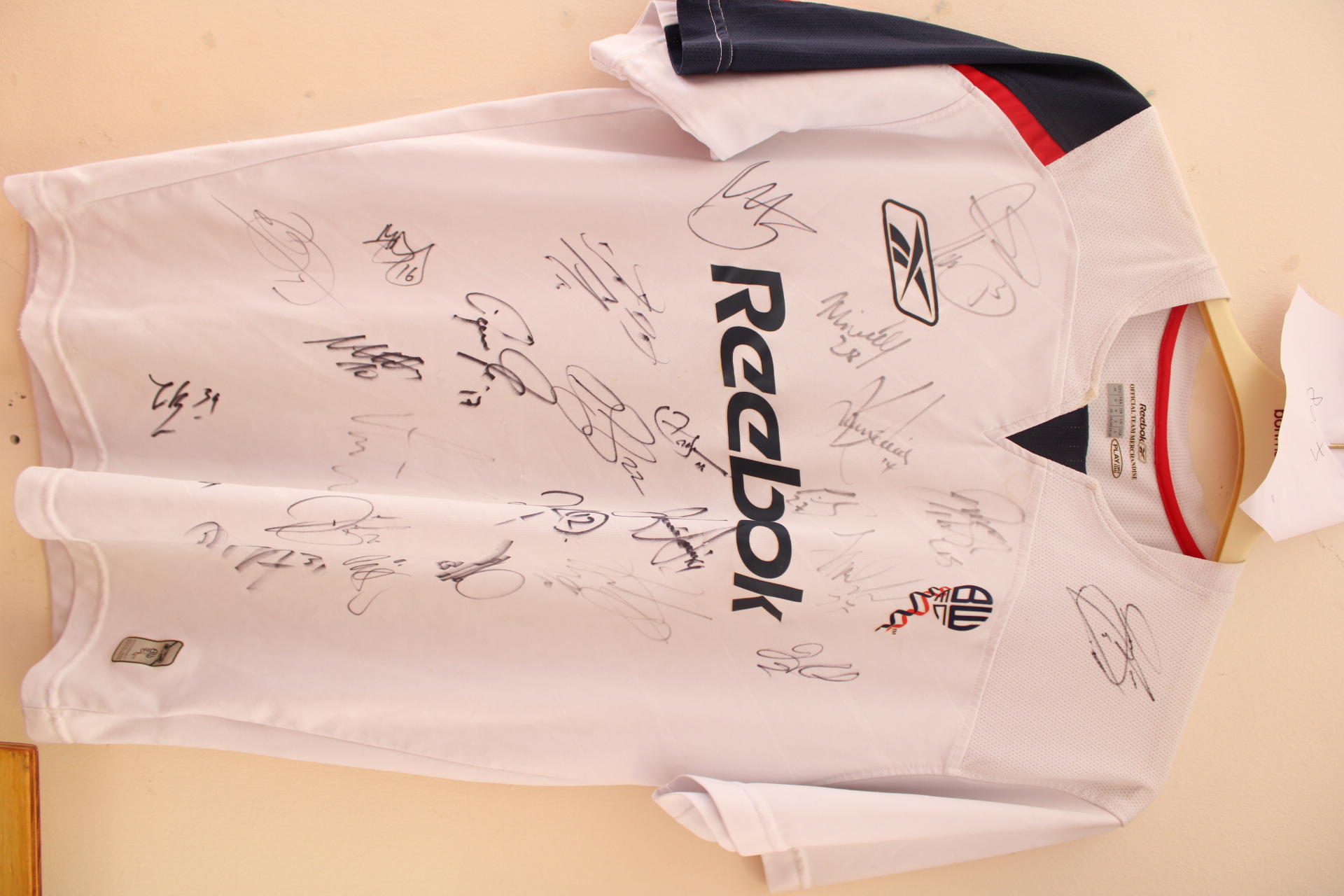 Early 2000s Reebok Fabric Bolton Wanderers Signed Home Shirt