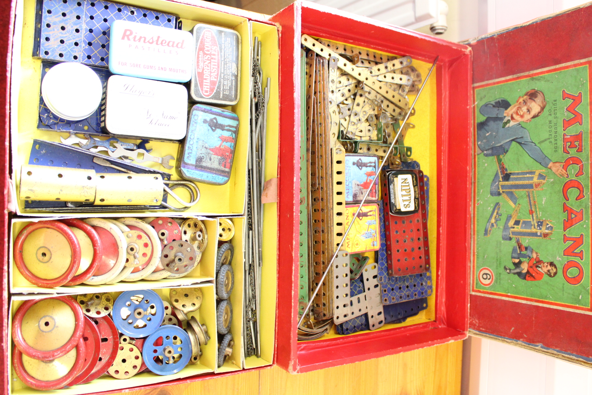 Meccano Construction Set No 6 in Original Retail Box - Box A.F - Parts A.F