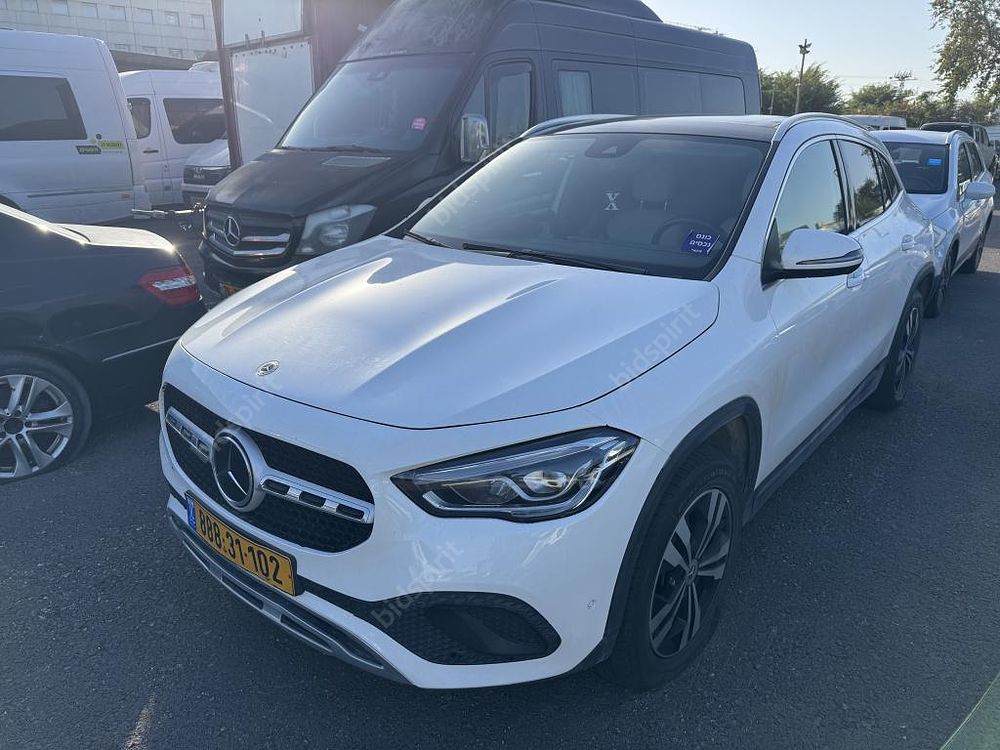 מרצדס GLA200 מודל 2023. 43,154 ק"מ, יד נוכחית: שנייה, בעלות נוכחית: פרטי. מחיר מחירון: ₪192,000