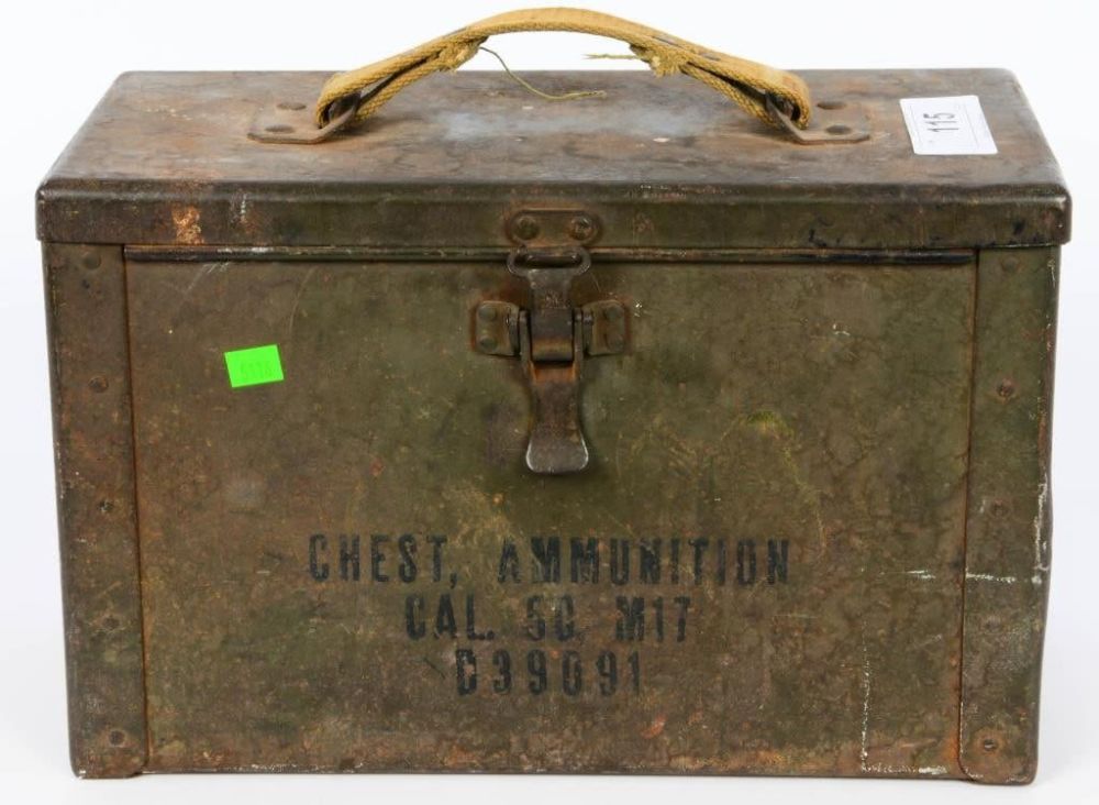 Lot 115: M17, Early style .50 caliber ammunition chest USGI