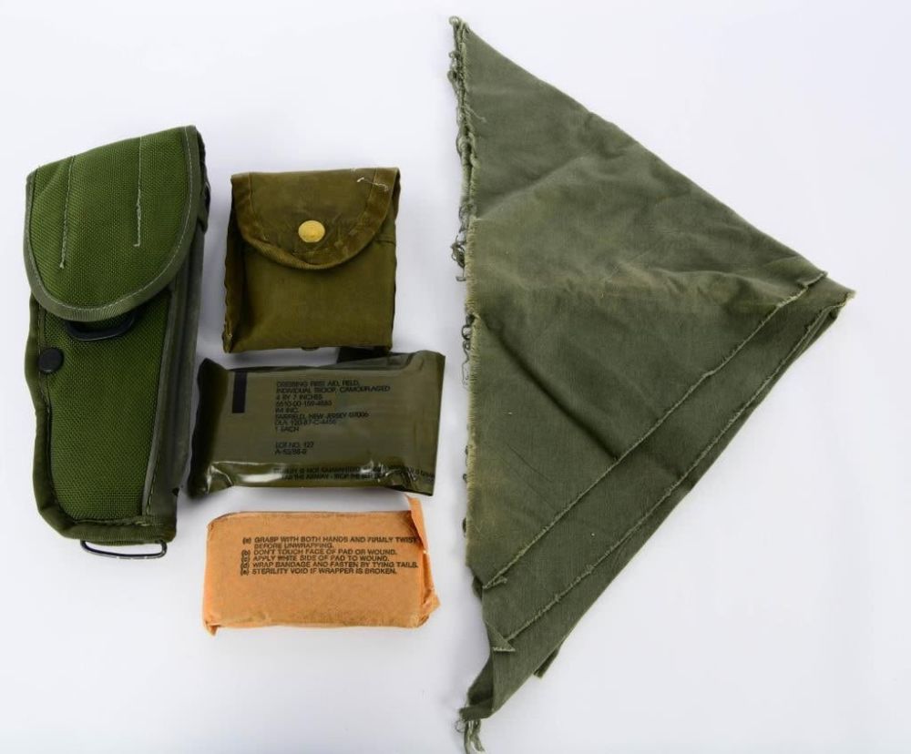 Lot 221: U.S. Armed Forces M12 Hip Holster & First Aid & fa