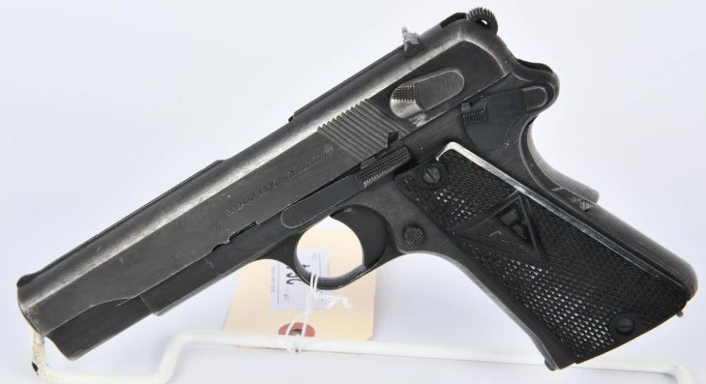 Lot 264: RARE Radom Vis 35 Pistol 9 mm Luger German