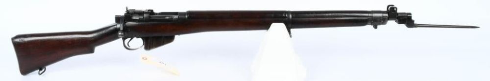 Lot 471: Lee Enfield C No.4 MK1* Long Branch Rifle
