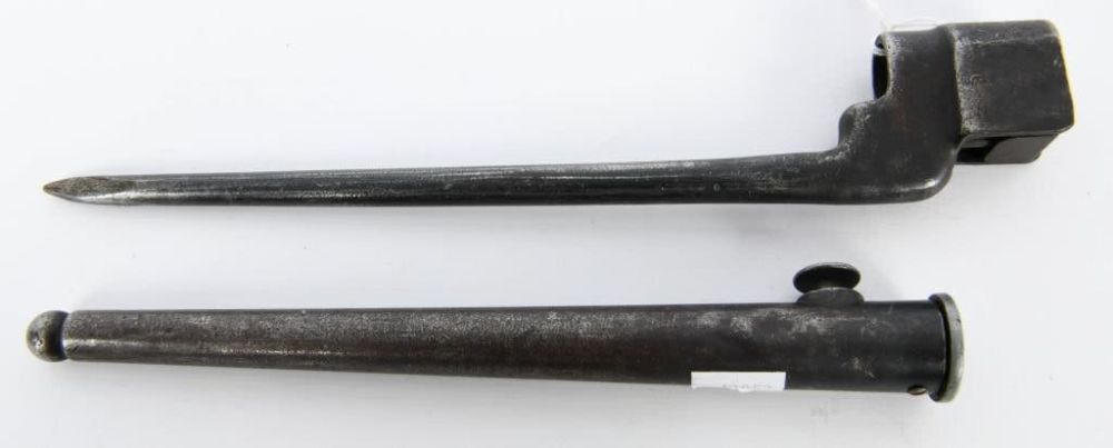 Lot 494: Lee Enfield N0 4 MKII Pig Sticker Bayonet &