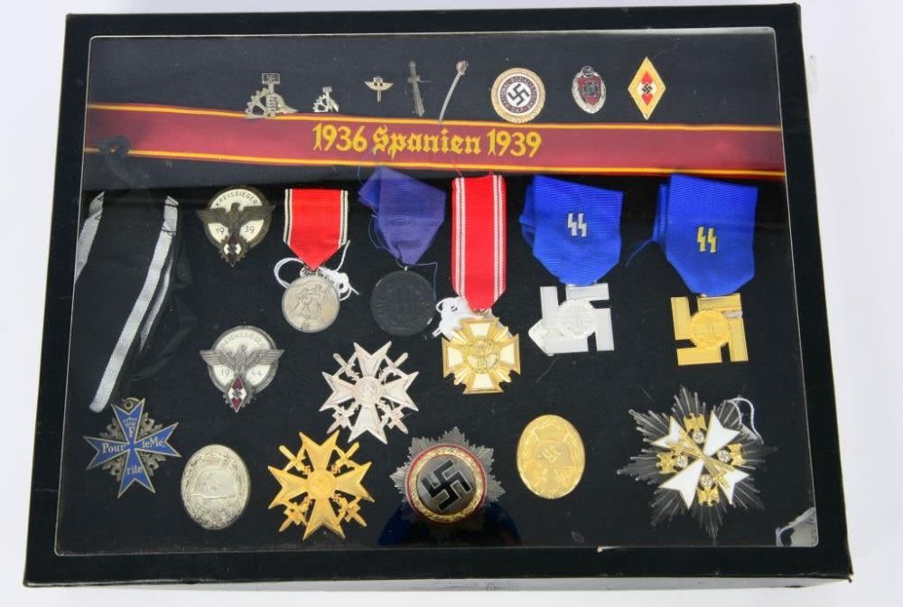 Lot 1109: Huge Lot of German WWII Medals