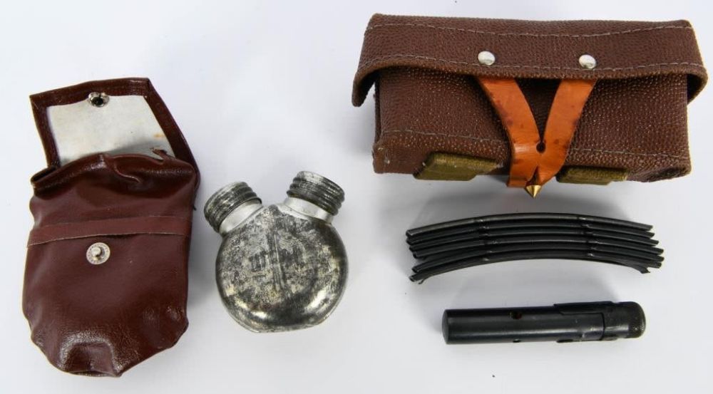 Lot 1232: Military SKS Ammo Pouch,Stripper Clips & Oil