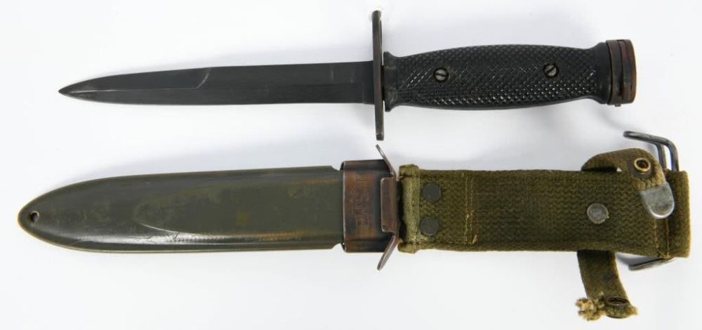 Lot 1433: US M7 Military Fighting Bayonet W/ Scabbard